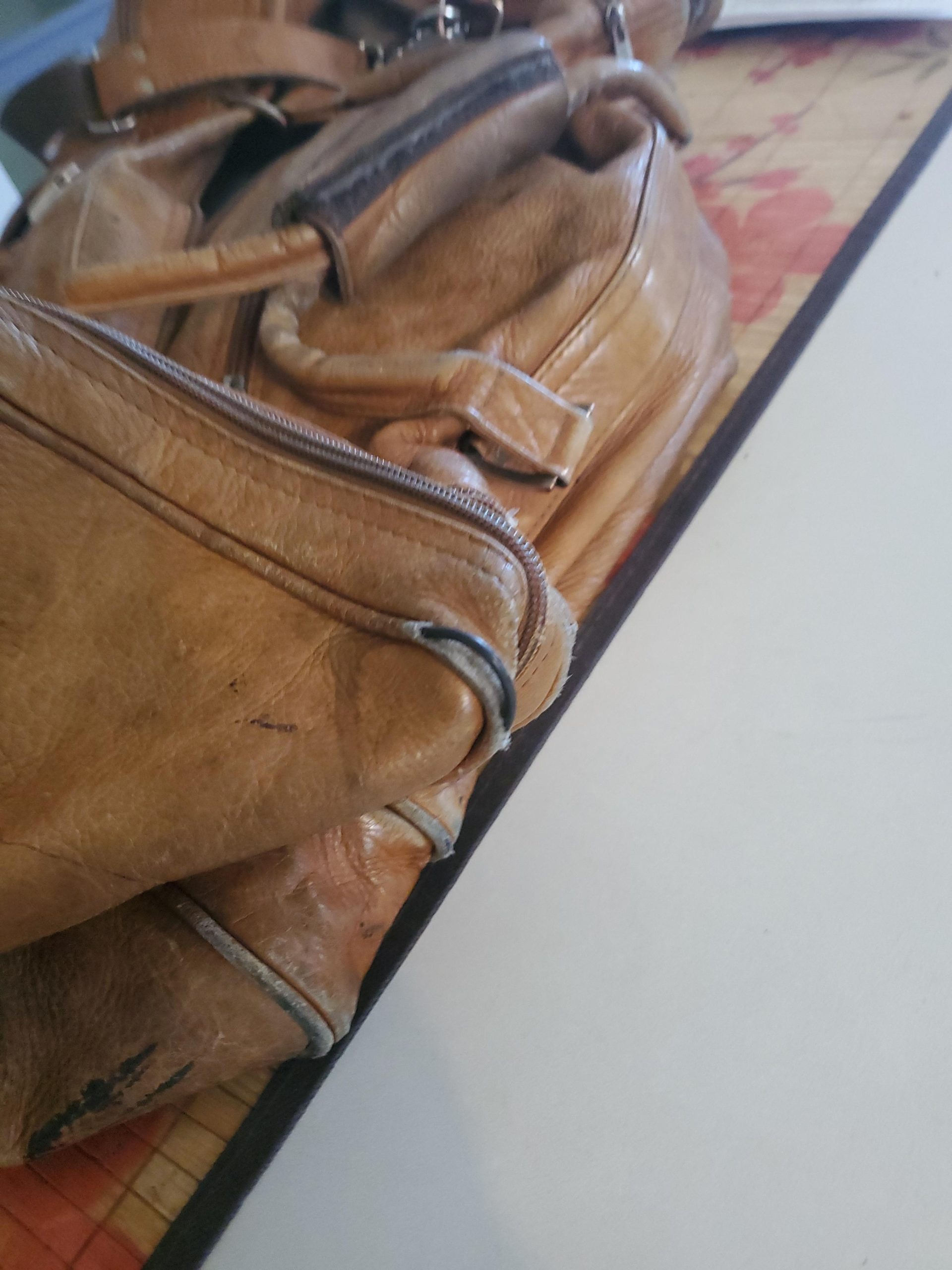 Saddleback Leather 24In Duffel with Pockets, Chocolate, One Size customer photo 1