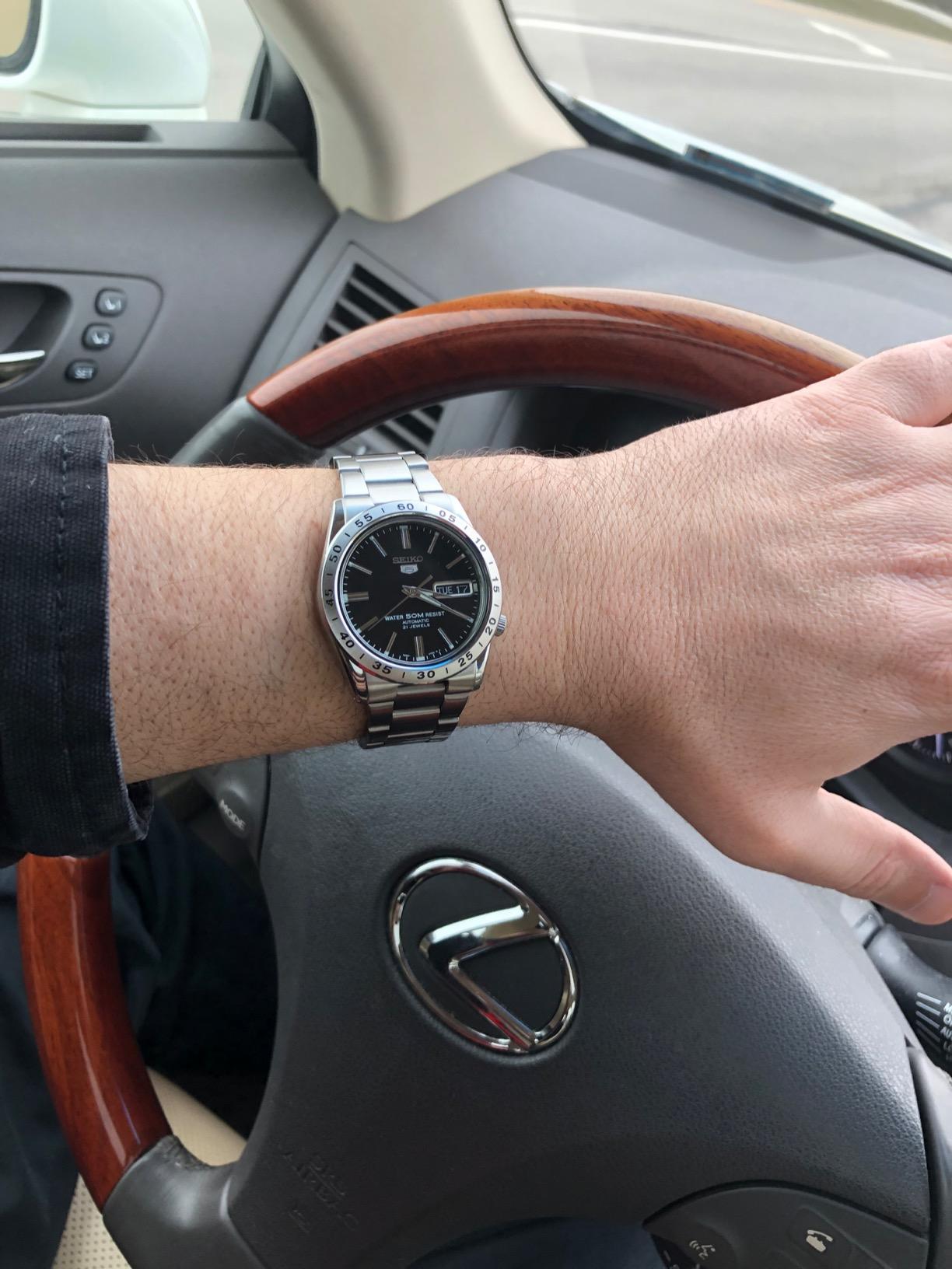 Seiko Men's Analogue Automatic Watch with Stainless Steel Bracelet - SNKE01K1 customer photo 2