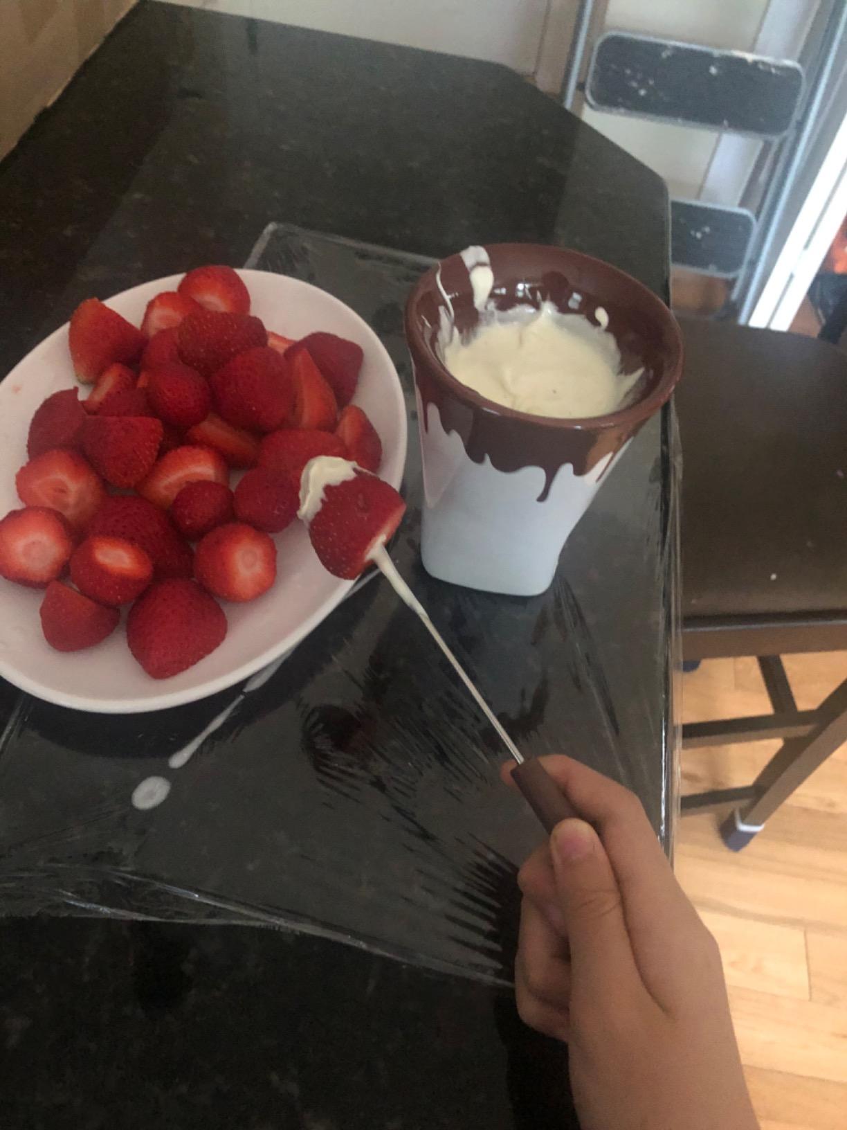 Swissmar 4-Piece Sweetheart Chocolate Fondue Mug Set - Mini Fondue Set for Keeping Chocolate, Caramel, Cheese, & More Warm - Ideal Gift for Weddings & Desserts customer photo 2