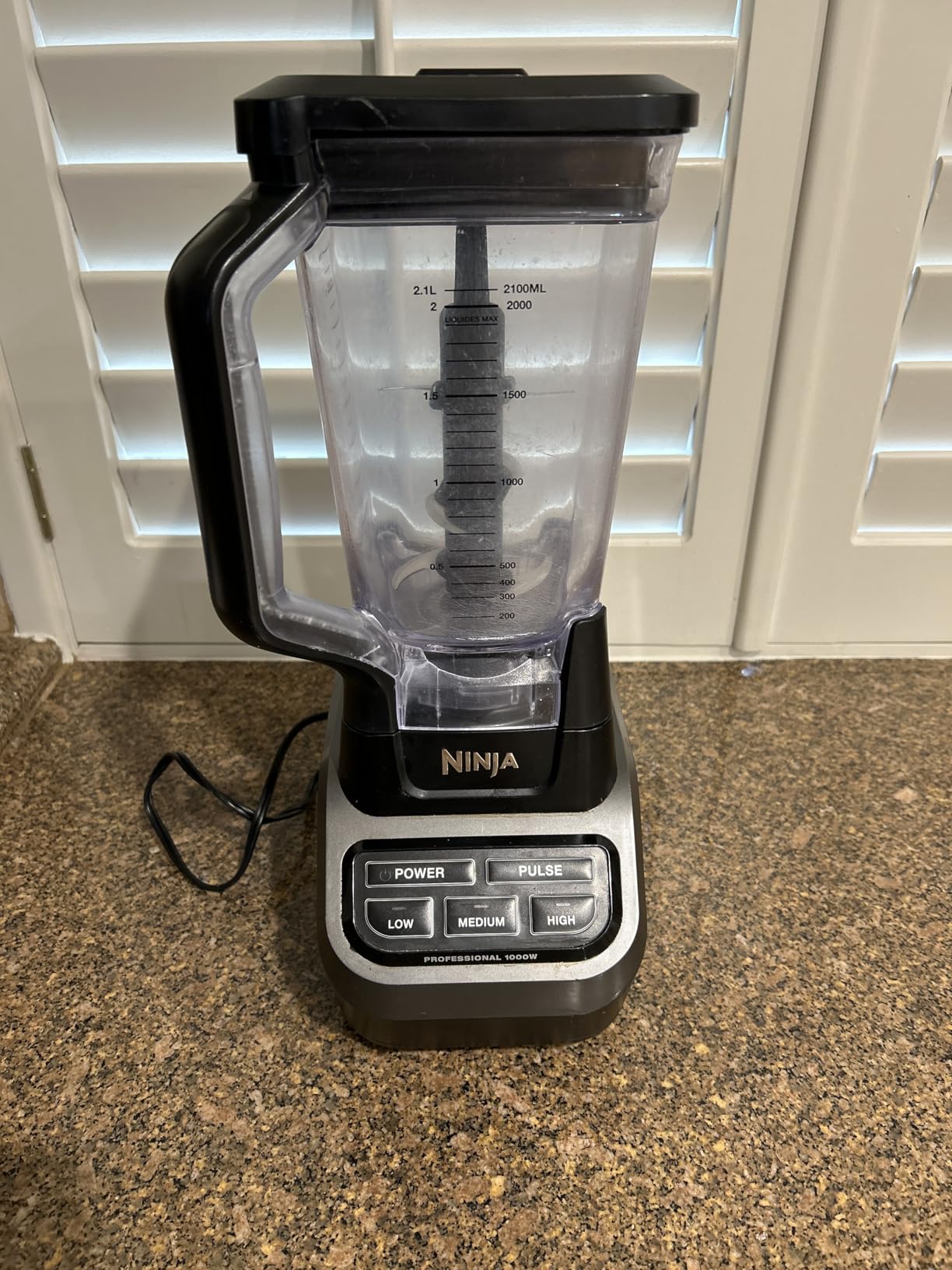 Ninja Professional Blender, 1000W, Total Crushing Tech, 72oz Pitcher customer photo 1