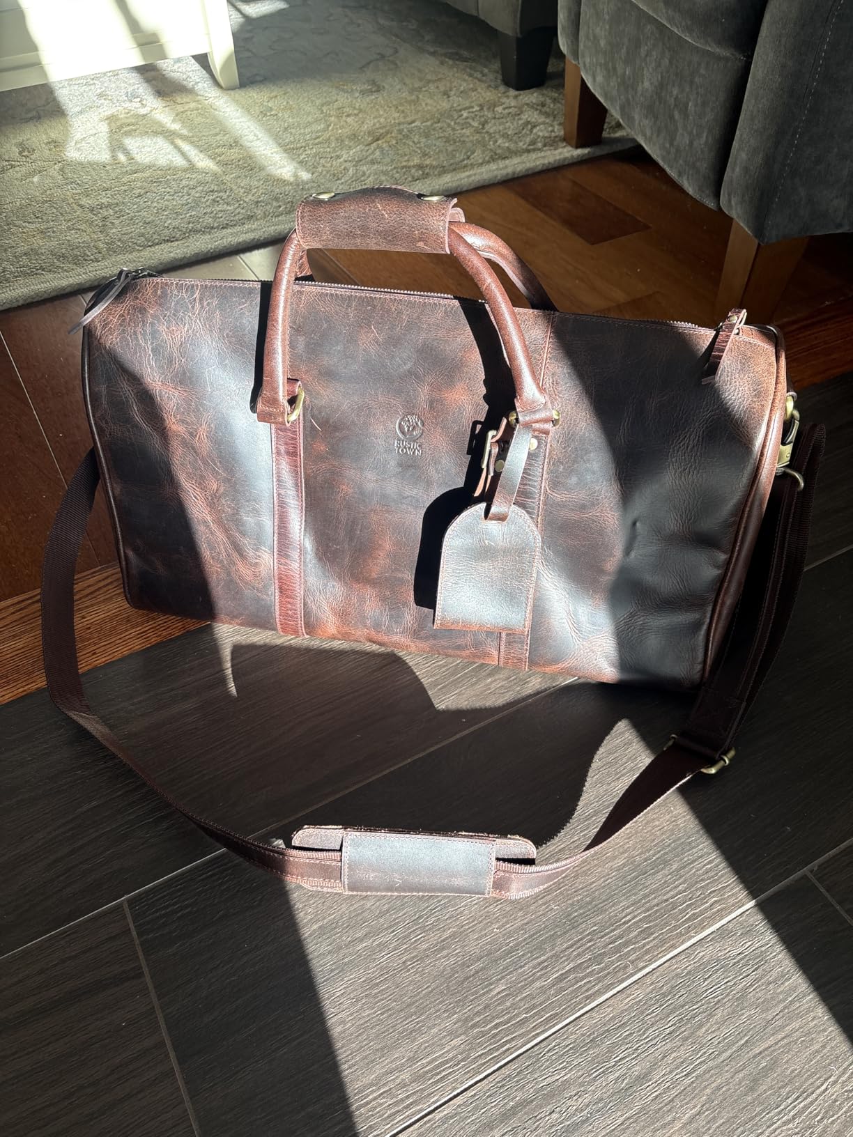 Leather Duffle Bag for Men - Full Grain Travel Weekender, Brown 20 Inch | TSA Carry On Overnight Bag, 30L, YKK Zippers, Brass Hardware, Removable Strap, Fits Overhead Bin, Water-resistant lining customer photo 2