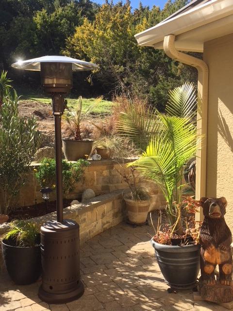 Amazon Basics 46,000 BTU Portable Outdoor Propane Patio Heater with Wheels, Slate Gray customer photo 2