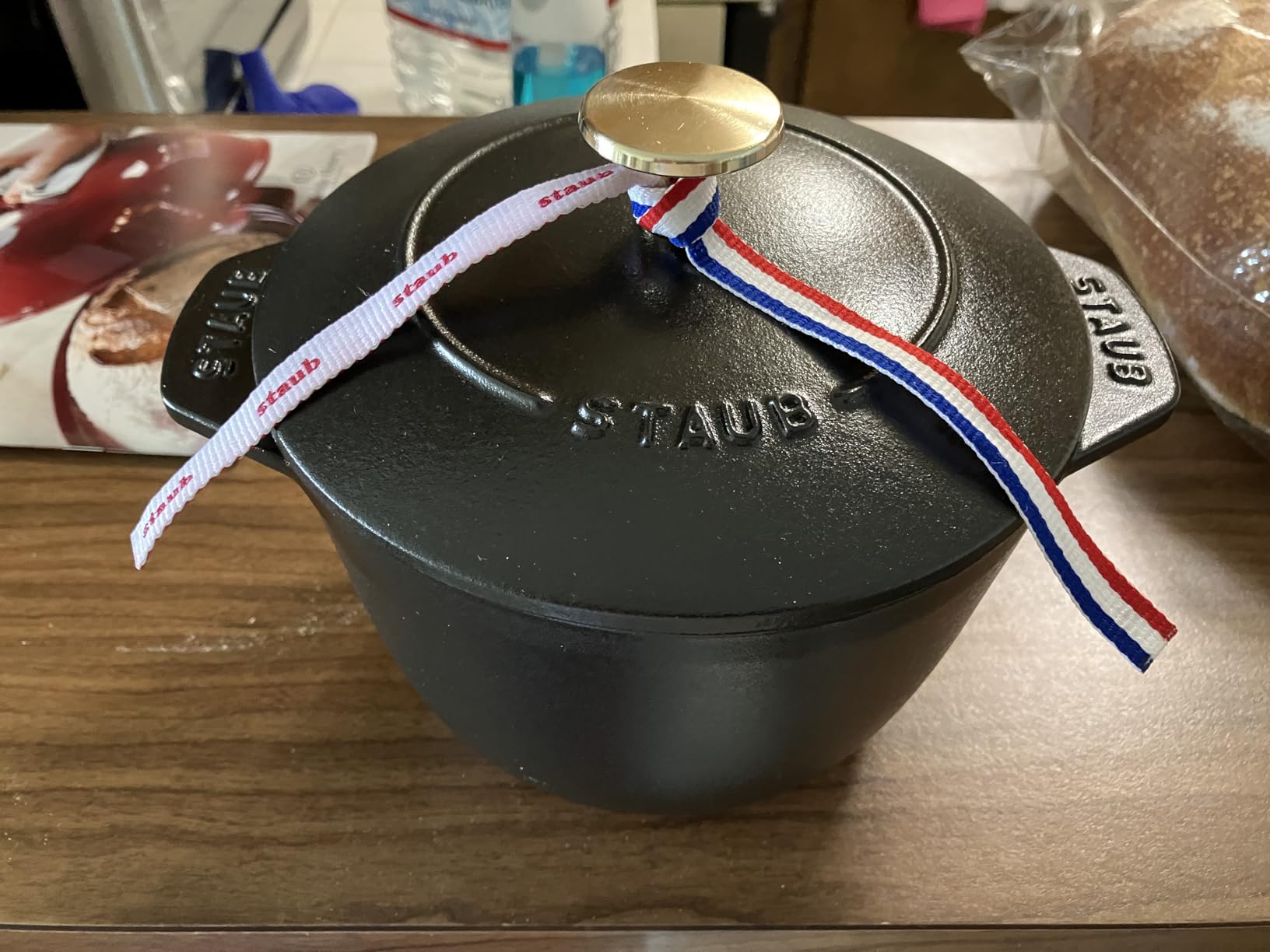 STAUB Cast Iron Petite French Oven, Dutch Oven, 1.5-quart, serves 2, Made in France, Matte Black customer photo 2