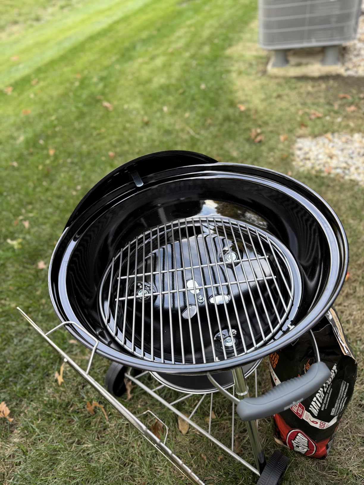 Weber Jumbo Joe Premium Charcoal Grill, 22‑Inch, Black - Portable Outdoor BBQ Grill with Durable Plated Steel Grates, Porcelain‑Enameled Bowl & Precision Airflow Control customer photo 2