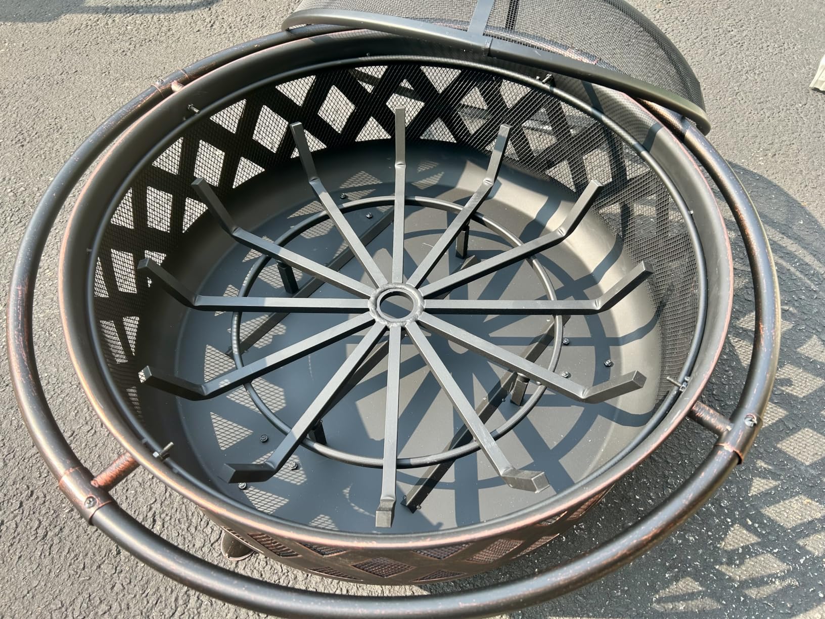 Sunnydaze Crossweave Outdoor Fire Pit - Wood-Burning Fire Pit for Outside with Spark Screen, Poker and Round Cover - Steel Patio Firepit for Backyard, Deck, Porch - 36-Inch - Black customer photo 1