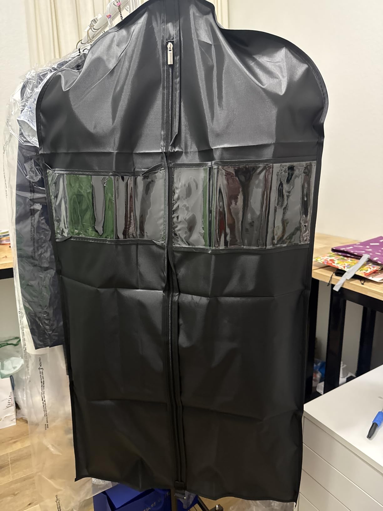 Univivi Garment Bag Suit Bag for Storage and Travel 43 inch, Washable Suit Cover for T-Shirt, Jacket, Suits, Coats, Set of 5, Oxford Fabrics customer photo 1