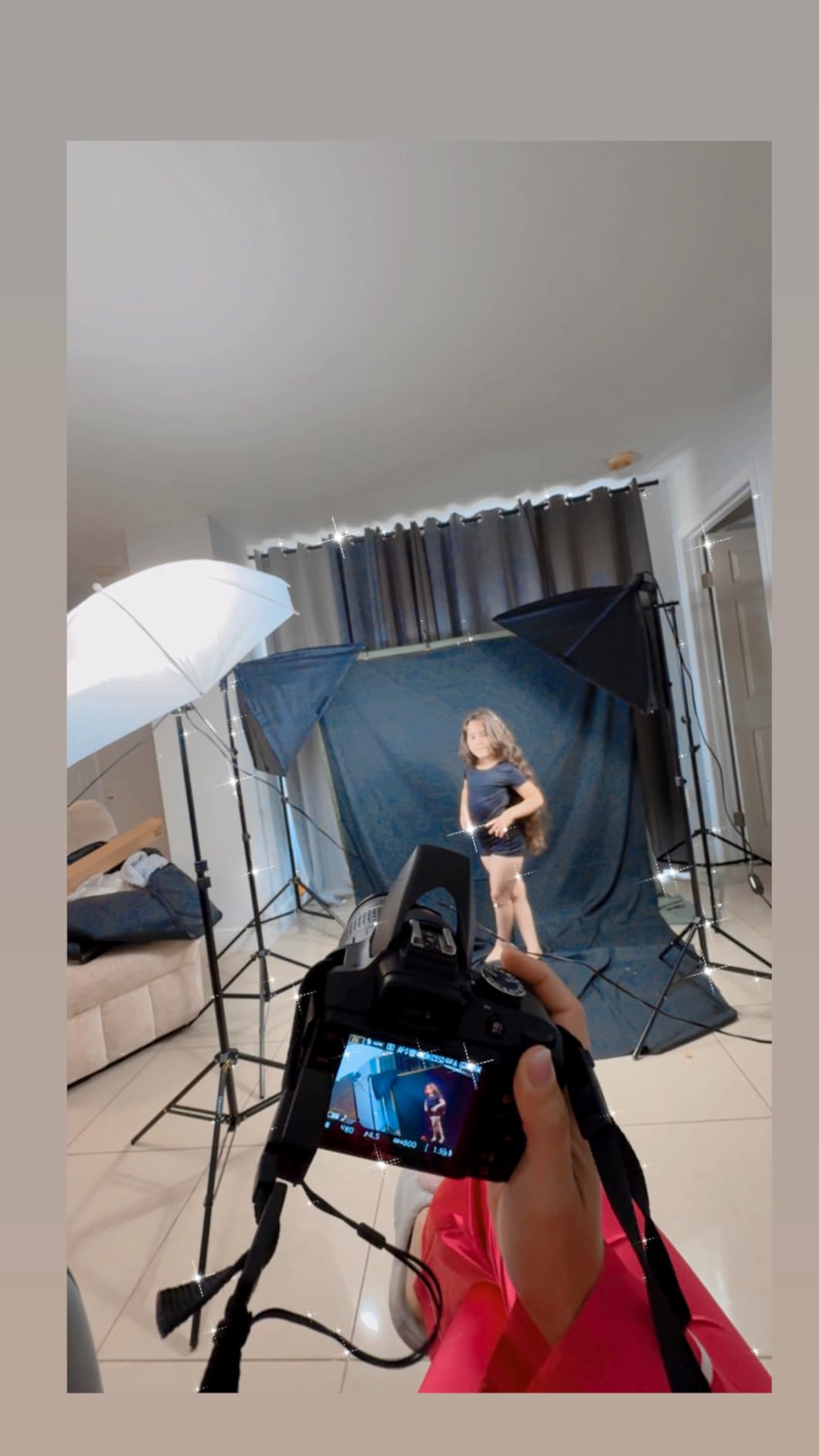 EMART Photography Lighting Kit with 8.5x10Ft Backdrop Stand,6x9FT Backdrops customer photo 1