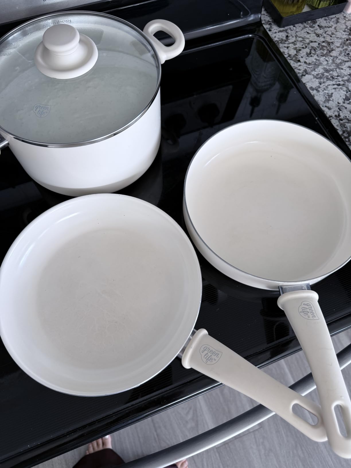 GreenLife 16 Piece Ceramic Nonstick Pots & Pans Cookware Set, Black | PFAS-Free Nonstick Coating, Stay-Cool Handles, Dishwasher & Oven Safe up to 350F customer photo 1