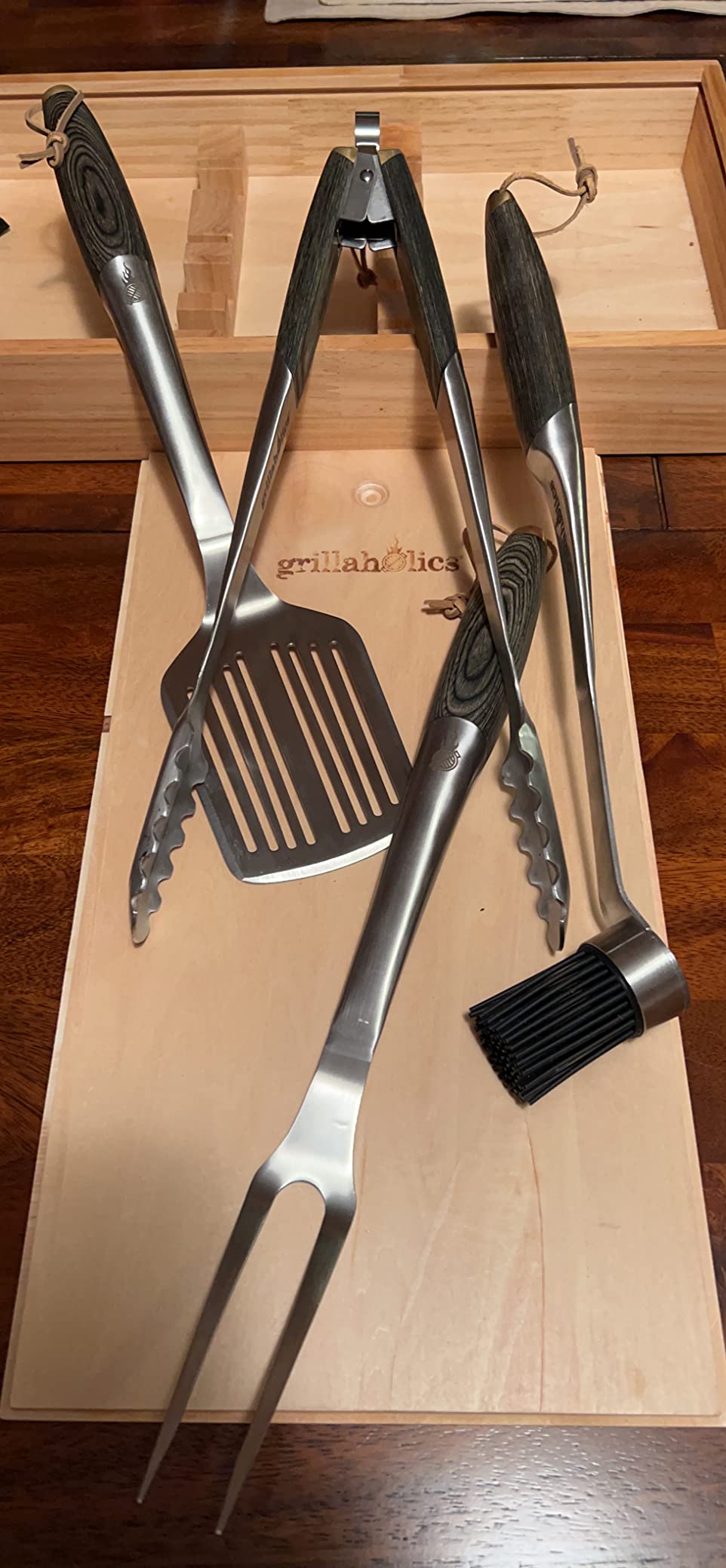 Grillaholics Premium BBQ Grill Tools - The Ultimate Grilling Gift for Dad - Luxury 4-Piece Barbecue Utensils Grill Set with Wooden Gift Box | Father's Day Gift | Includes Spatula, Tongs, Meat Fork, & Silicone Baster customer photo 1