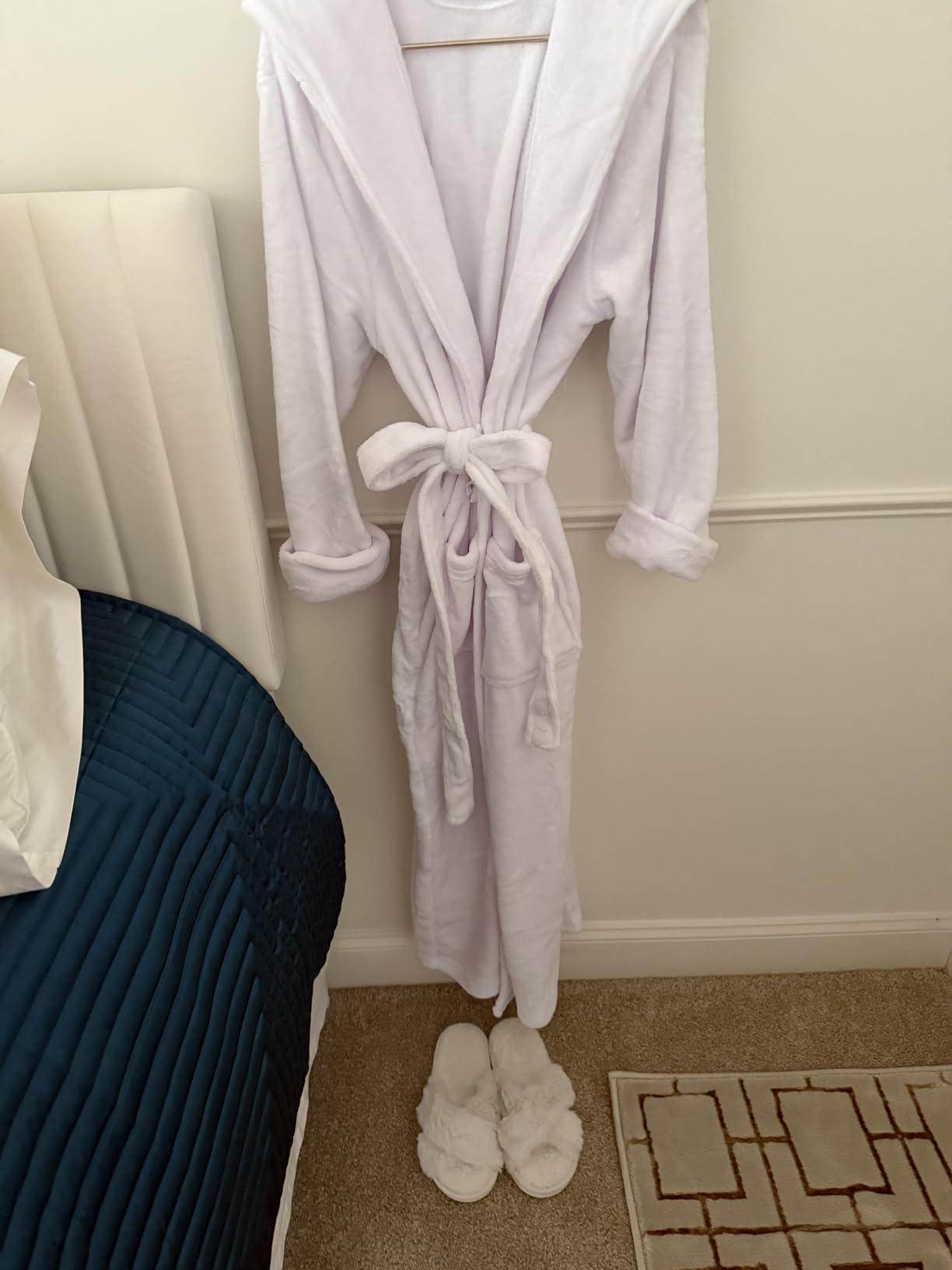 Turquaz Oversize Premium Luxury Ultra Soft Warm Robes for Women Plush Fleece Bathrobe for Women with and Spacious Pockets customer photo 2