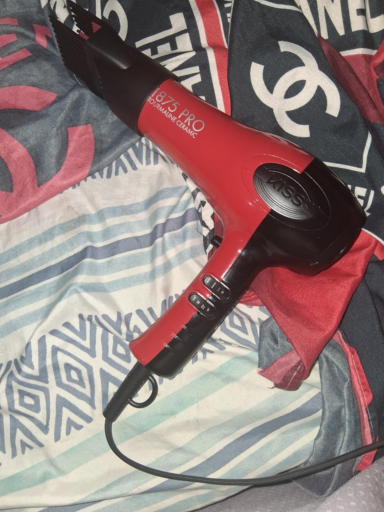 Kiss 1875 Watt Pro Tourmaline Ceramic Hair Dryer, Styling Edition, 3 Heat Settings, 2 Speed Settings, Cool Shot Button, 7 Blow Dryer Accessories Included, 2-Year Warranty - Red customer photo 1