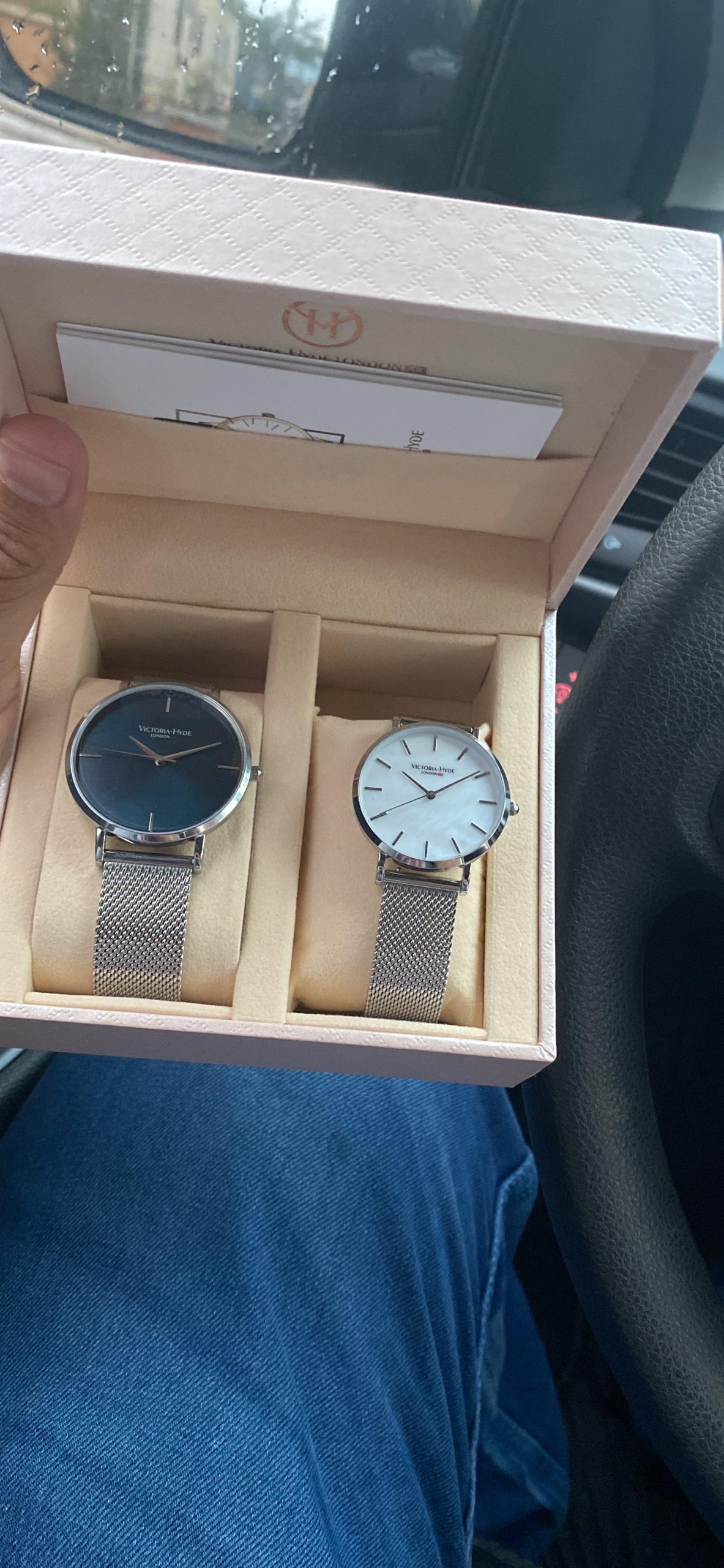 VICTORIA HYDE Couple Watches for Men Women Genuine Leather Strap Stainless Steel Mesh Band His and Hers Waterproof Quartz Wristwatch Gifts Set for Lovers customer photo 1