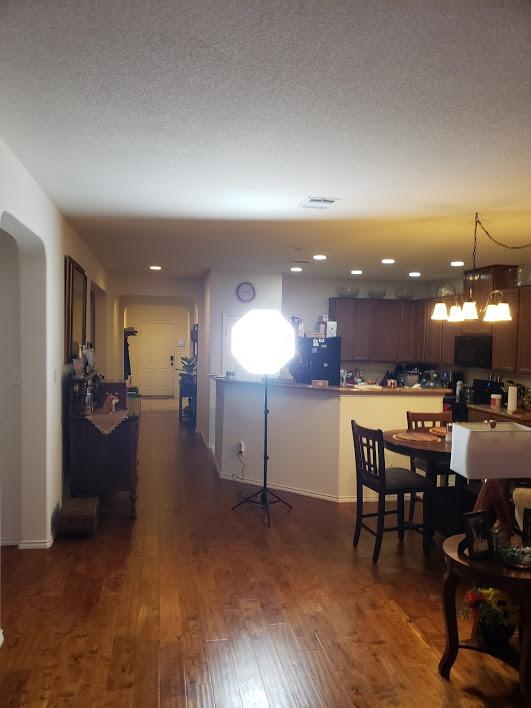 GVM 80W Video Light, Studio Lights for Photography, Softbox Lighting Kit with Bowens Mount, CRI97+ 5600K Colour Temperature, 22in Softbox, Tripod Stand, YouTube, Video, Wedding customer photo 2