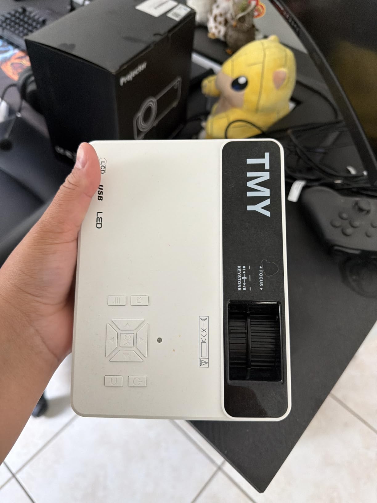 TMY 1080P Full HD Portable Mini Projector, Bluetooth Movie Projector, Compatible with TV Stick/Smartphone/PC/Game Console/HDMI/USB, Indoor & Outdoor Use, with Projector Screen customer photo 2