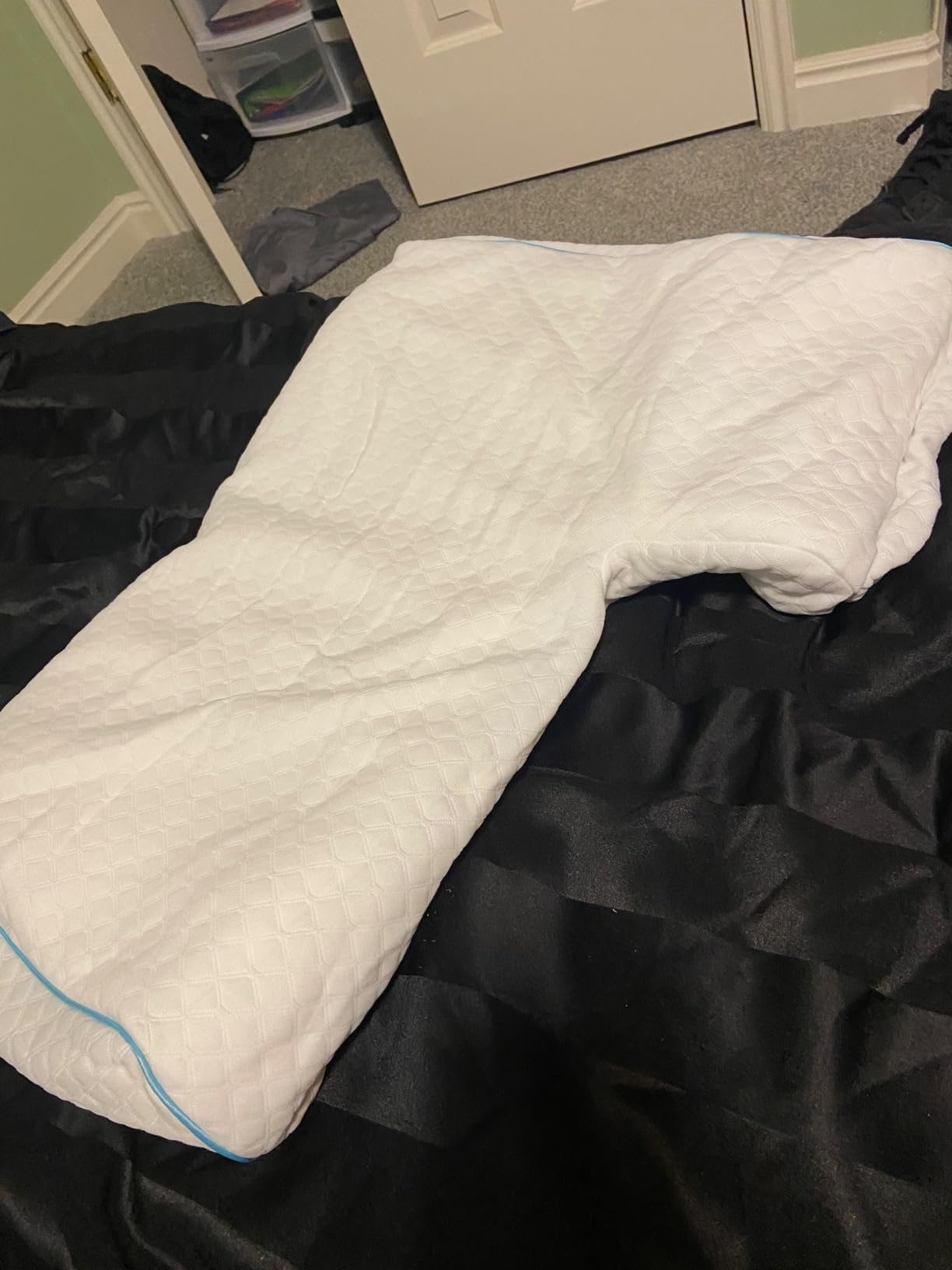 JACKGOLD Arched Cuddle,Couples Pillow with Slow Rebound and Breathable Memory Foam,Couple Cuddle Sleep Pillow for Anti Pressure Hand (Right) customer photo 2