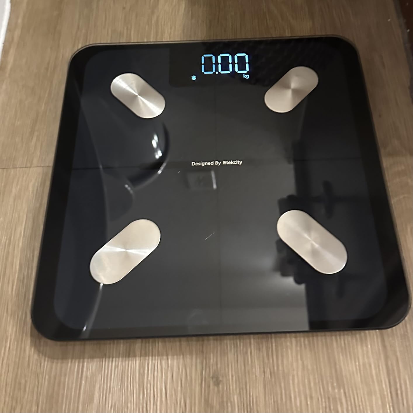 Etekcity Smart Scale for Body Weight, Body Fat and BMI, FSA Eligible | HSA Eligible, Bathroom Scale with Muscle Mass, Accurate Bluetooth App Sync, LED Display and Tempered Glass customer photo 2