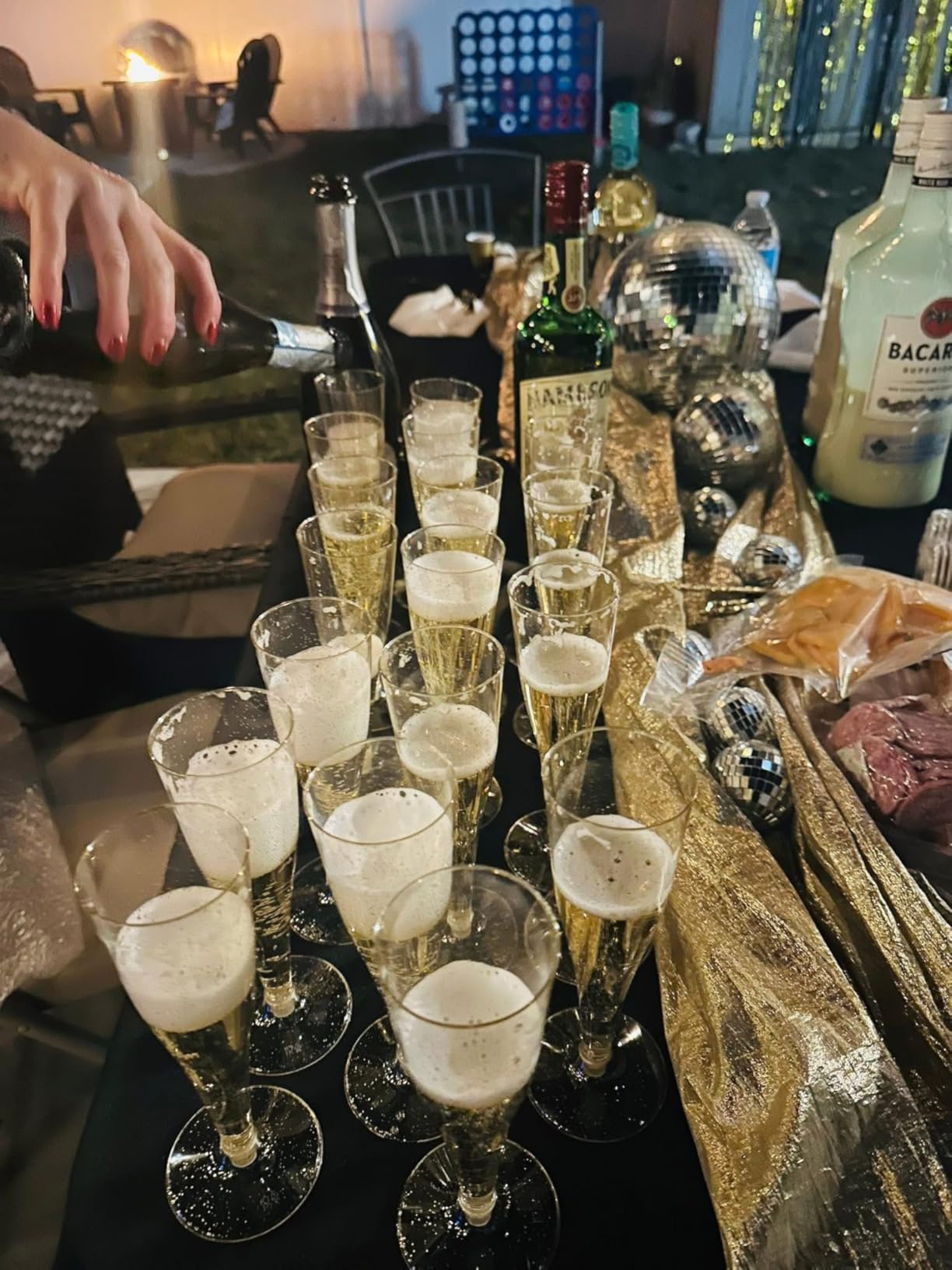 JOLLY CHEF 100 Pack Plastic Champagne Flutes Disposable 4.5 oz Gold Glitter Plastic Champagne Glasses for Wedding, Thanksgiving Day, Christmas customer photo 1