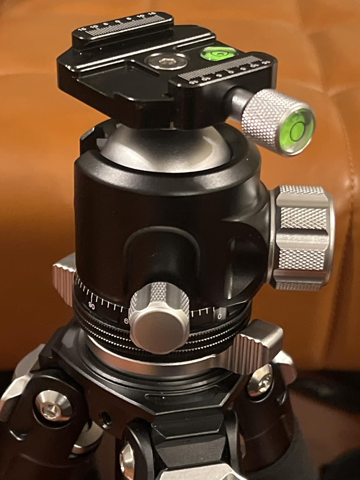 Carbon Fiber Camera Tripod-INNOREL GT324C Professional Compact Shooting Tripod for Heavy Duty Stand with Low Gravity Center Ball Head Special-Shaped Center Column customer photo 2