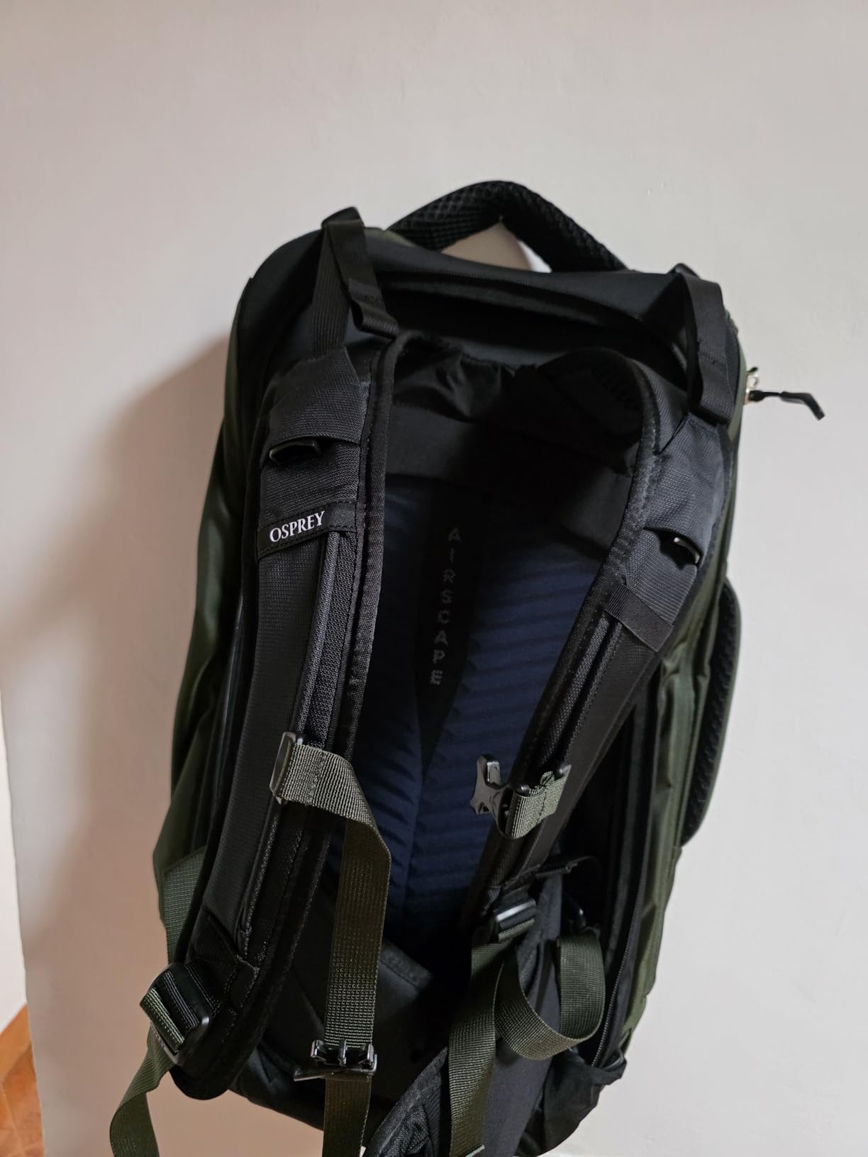 Farpoint 40L Men's Travel Backpack, Tunnel Vision Grey customer photo 1