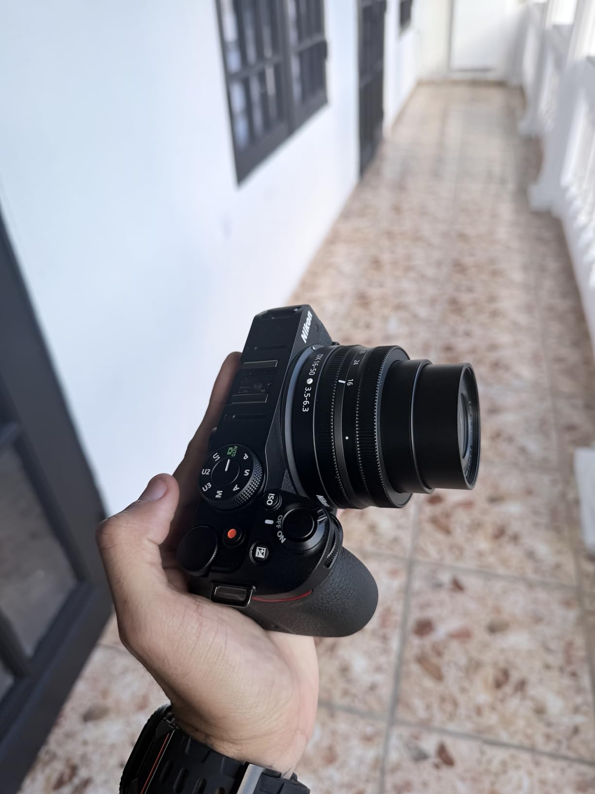 Nikon Z 30 with Wide-Angle Zoom Lens | Our most compact, lightweight mirrorless stills/video camera with 16-50mm zoom lens customer photo 1