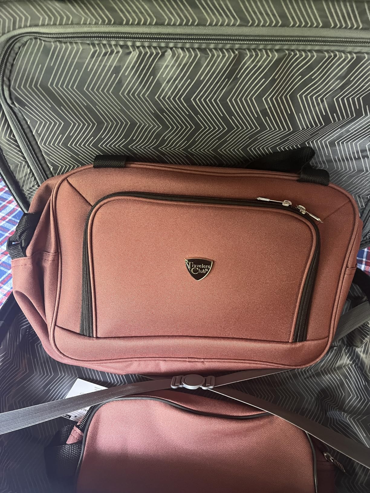 Travelers Club Chicago Hardside Expandable Spinner Luggage, Apple Butter, 5 Piece Set customer photo 1