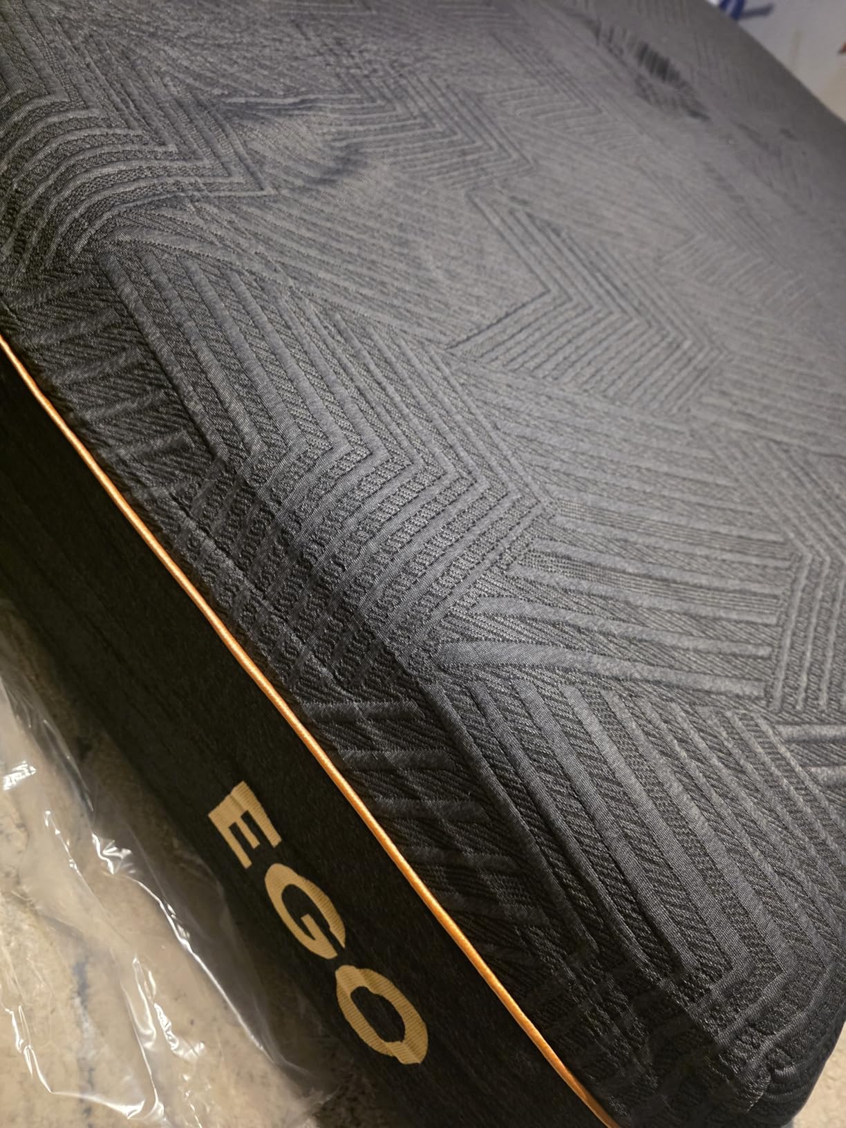 EGOHOME 14 Inch King Size Memory Foam Mattress for Back Pain, Cooling Copper Gel Bed in a Box, Foam Made in USA, CertiPUR-US Certified, Therapeutic Medium Firm, 76x80x14 Black customer photo 2