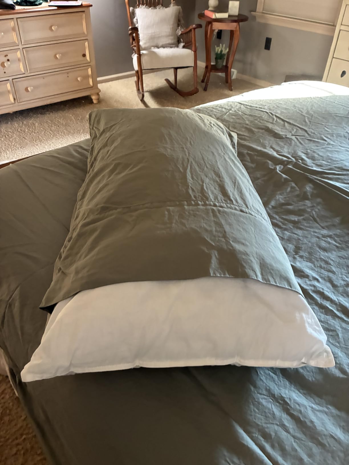 BOLL & BRANCH Signature Hemmed Sheet Set, King, White | Luxury 100% Organic Cotton - Buttery Soft and Breathable - Includes 1 Flat, 1 Fitted, 2 Pillowcases customer photo 2