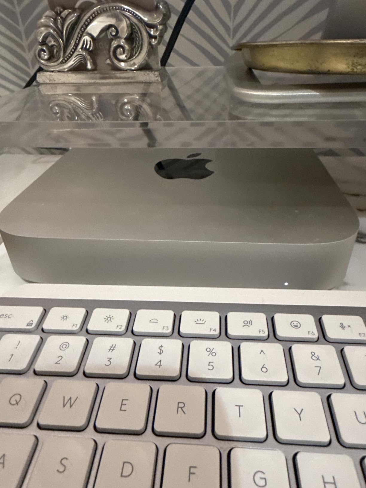 Apple 2023 Mac Mini with Apple M2 Chip with 8-core CPU (8GB RAM, 256GB SSD Storage) Silver (Renewed) customer photo 1