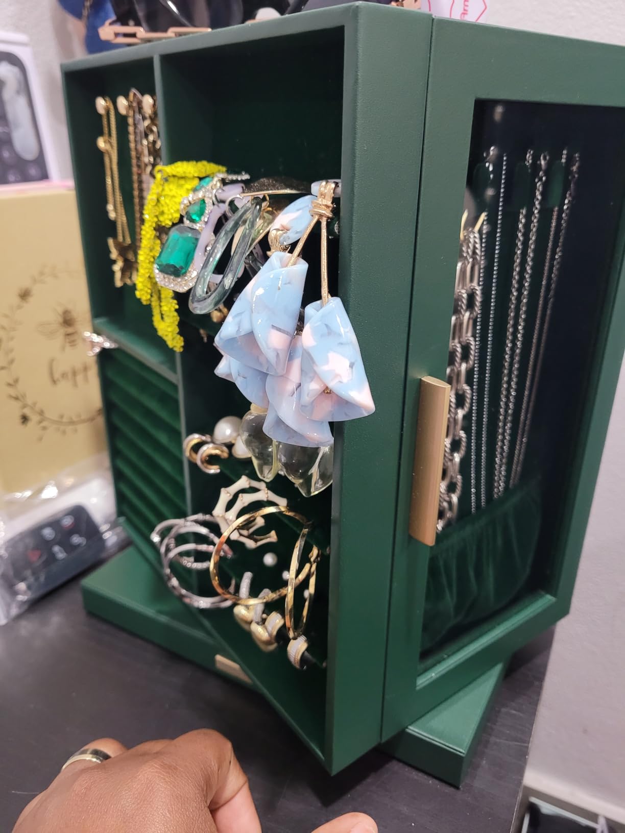 SONGMICS GISELLA Collection - Jewelry Box Organizer 360 Rotating, Vertical Jewelry Storage Case with 5 Drawers, Glass Window, Cloud White UJBC170W01 customer photo 2