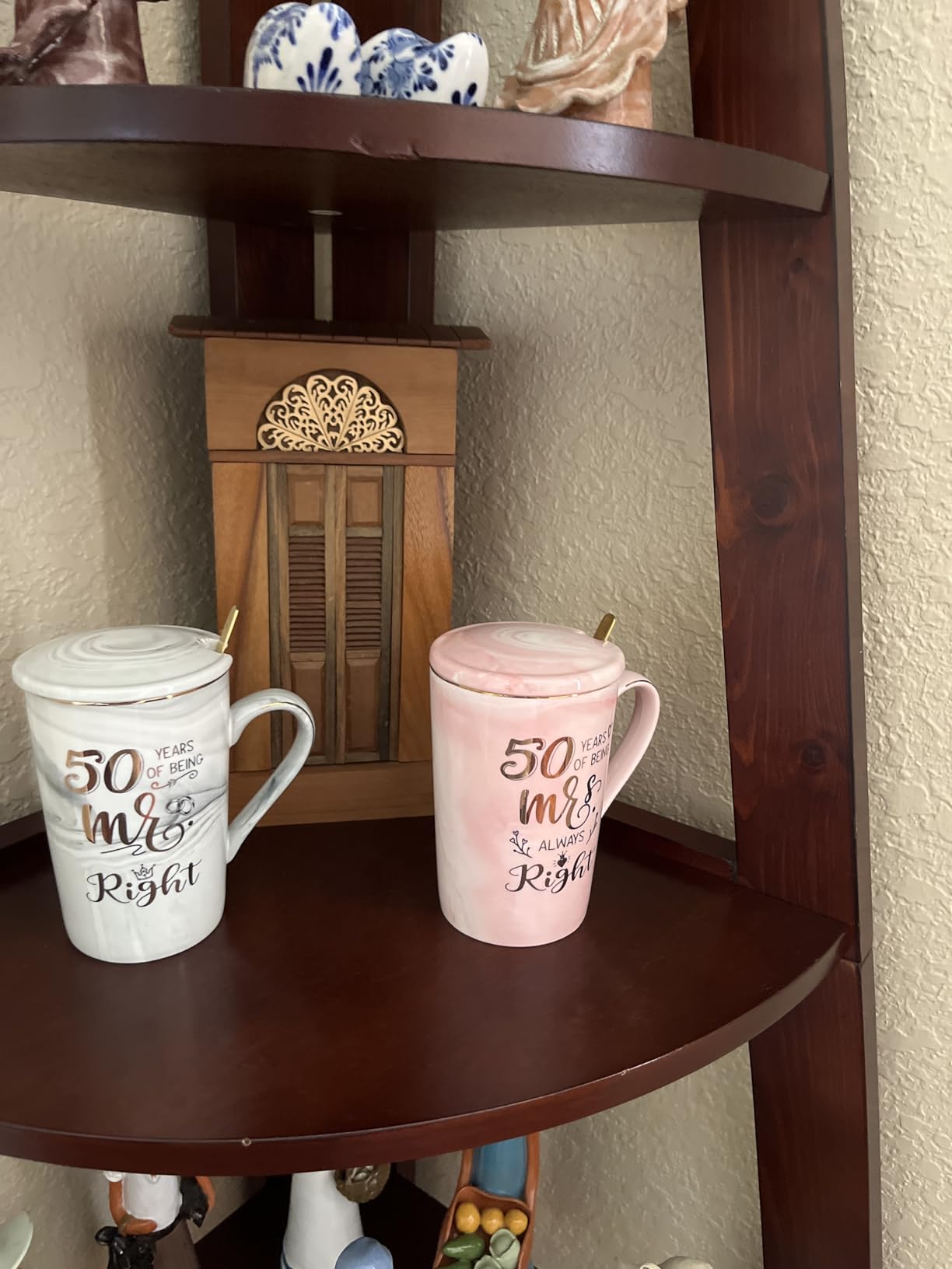Biching Wedding Gifts for Couples 2026, Gifts for Bridal Shower Engagement Bride and Groom Anniversary, 14oz Ceramic Marble Mr and Mrs Mugs Set with Real Gold Foil, Greeting Card, Luxury Gift Box customer photo 1