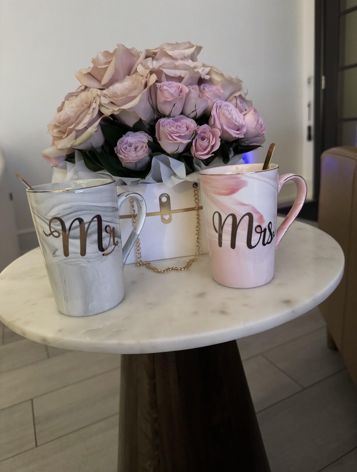 Biching Wedding Gifts for Couples 2026, Gifts for Bridal Shower Engagement Bride and Groom Anniversary, 14oz Ceramic Marble Mr and Mrs Mugs Set with Real Gold Foil, Greeting Card, Luxury Gift Box customer photo 2