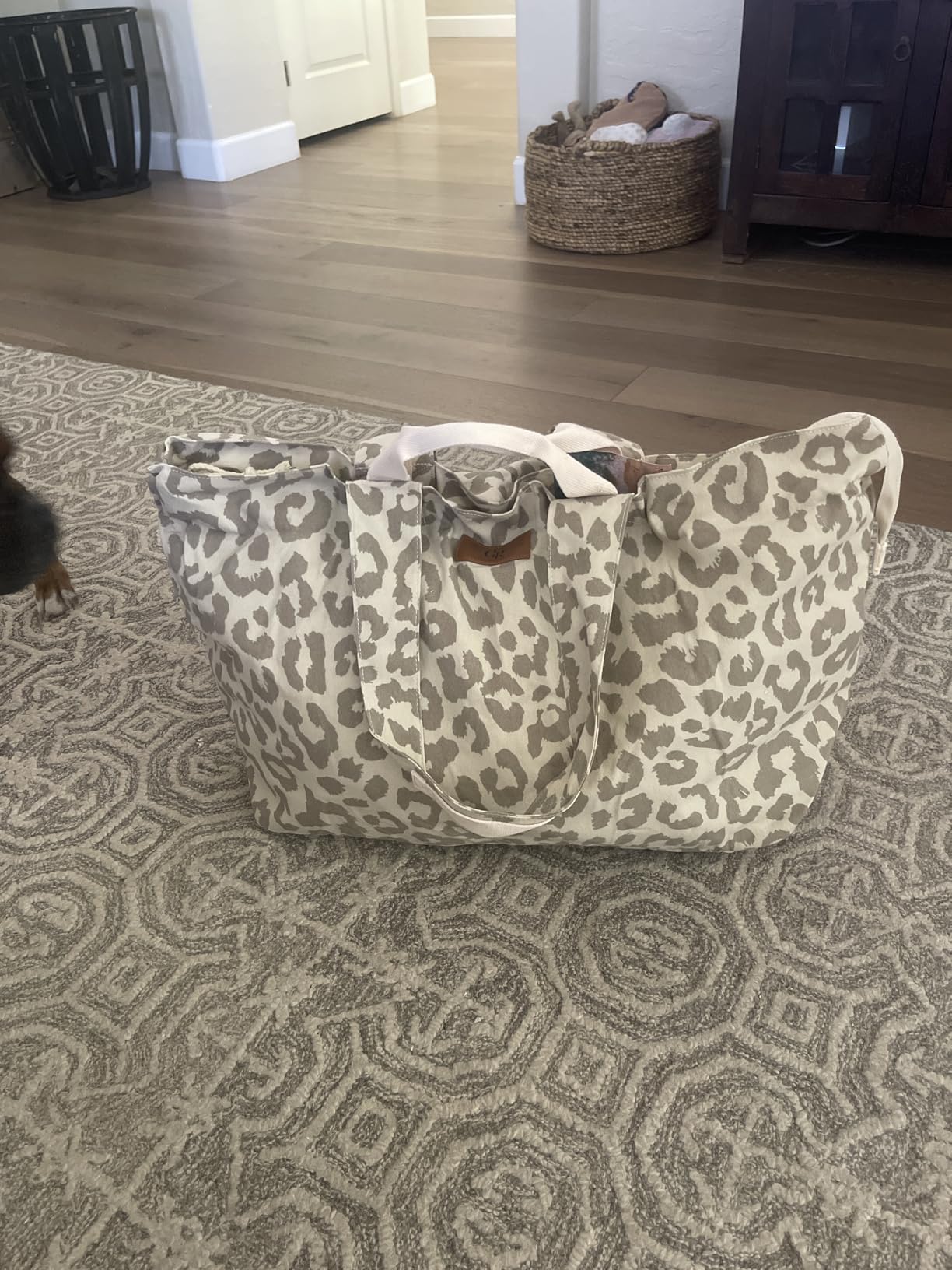 GLORIEROO Extra Large Beach Bag for Women - Carry On Beach Essentials Tote | 75L Sandproof Over-Size with 5 Pockets Gifts for Women customer photo 2
