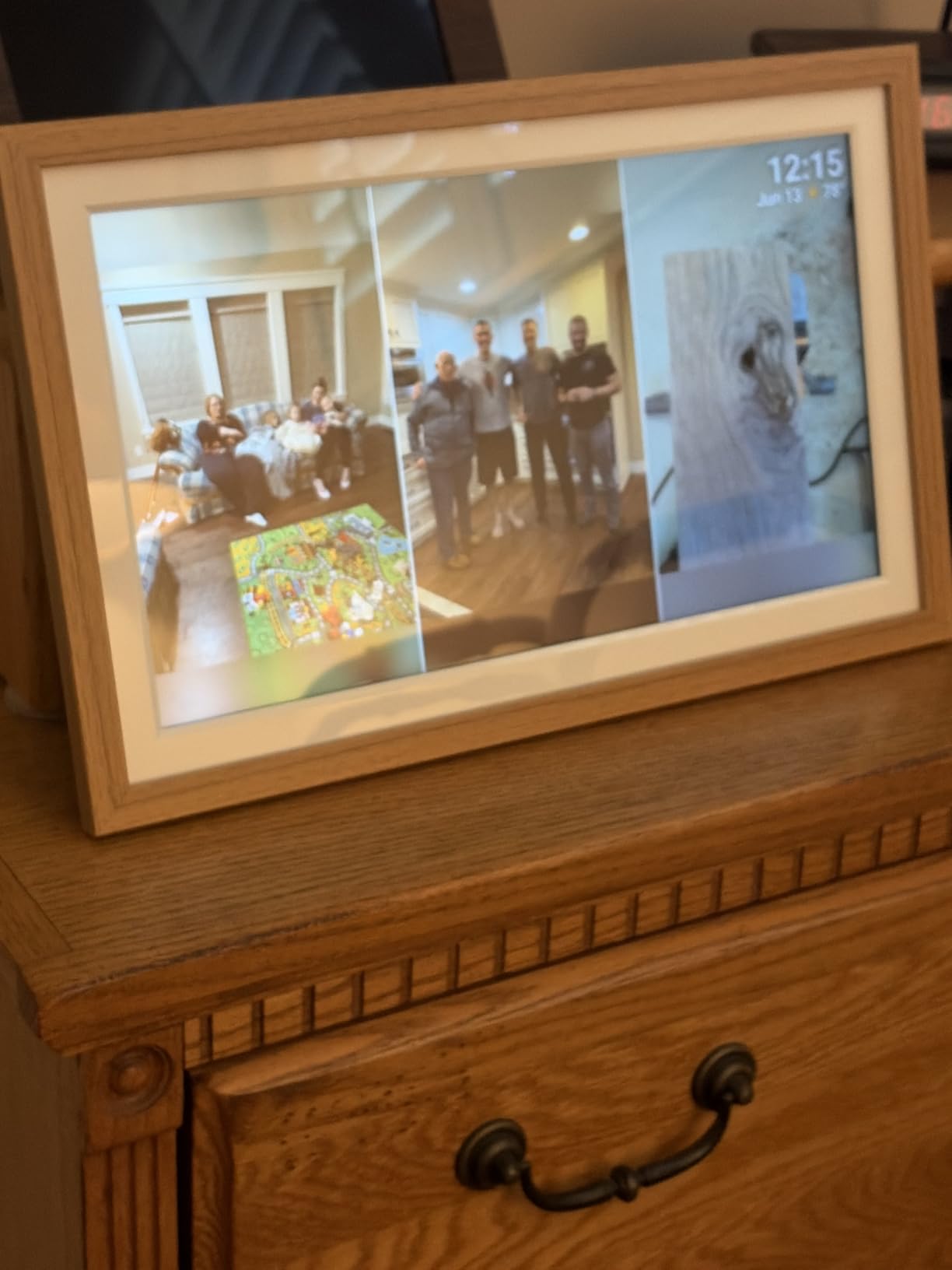 Digital Picture Frame, Frameo 15.6'' Digital Photo Frame WiFi Large Display, 1920*1080 IPS FHD Touch Screen customer photo 2
