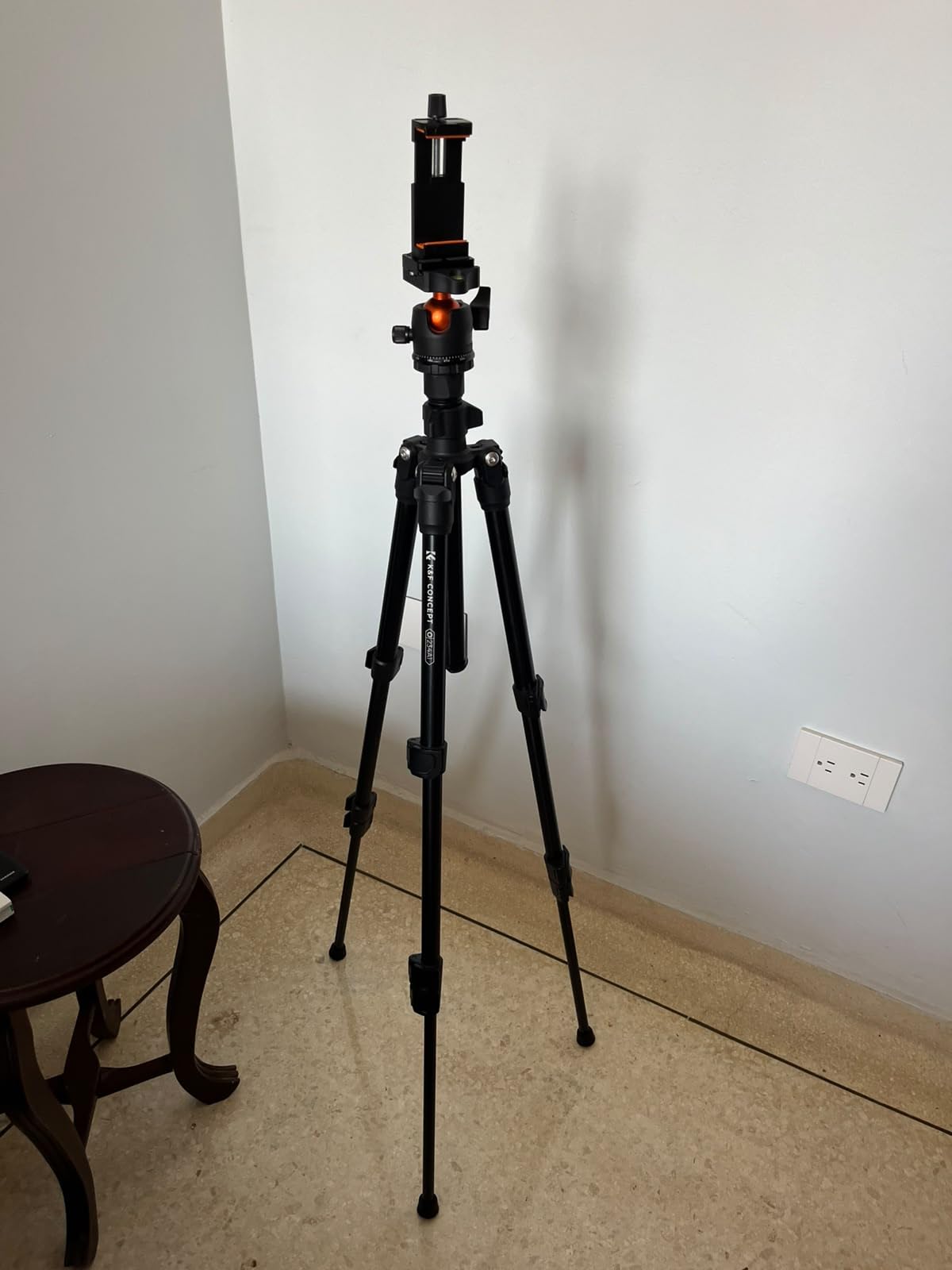 K&F Concept 76 inch Camera Tripod with Rotatable Multi-Angle Center Column, Lightweight Travel Outdoor DSLR Tripods with 360 Degree Ball Head Load Capacity 8kg/17.6lbs, Cellphone Clips for Smartphone customer photo 1