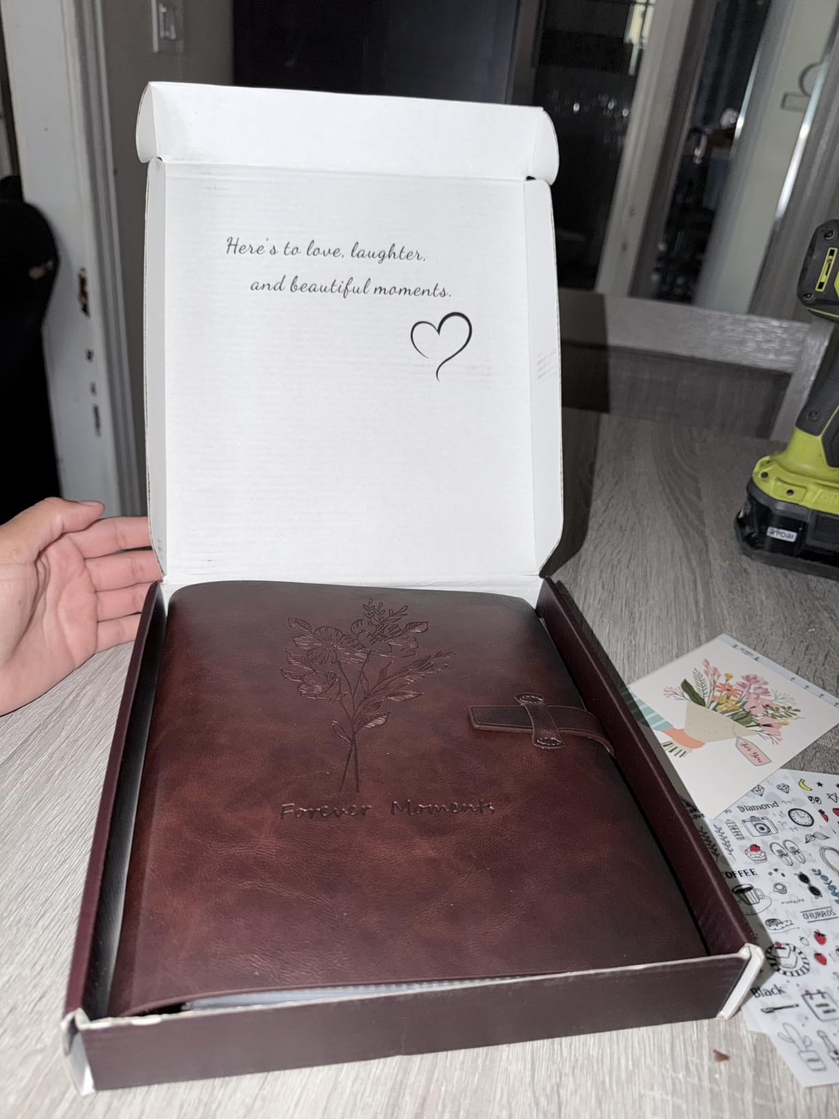 Photo Album 4x6 300 Photos, Genuine Leather Photo Albums with Writing Space with 30 Writing Paper, Travel Family Wedding Kids Graduation Ultrasound Baby Picture Album Scrapbook Photo Album (Simple) customer photo 1