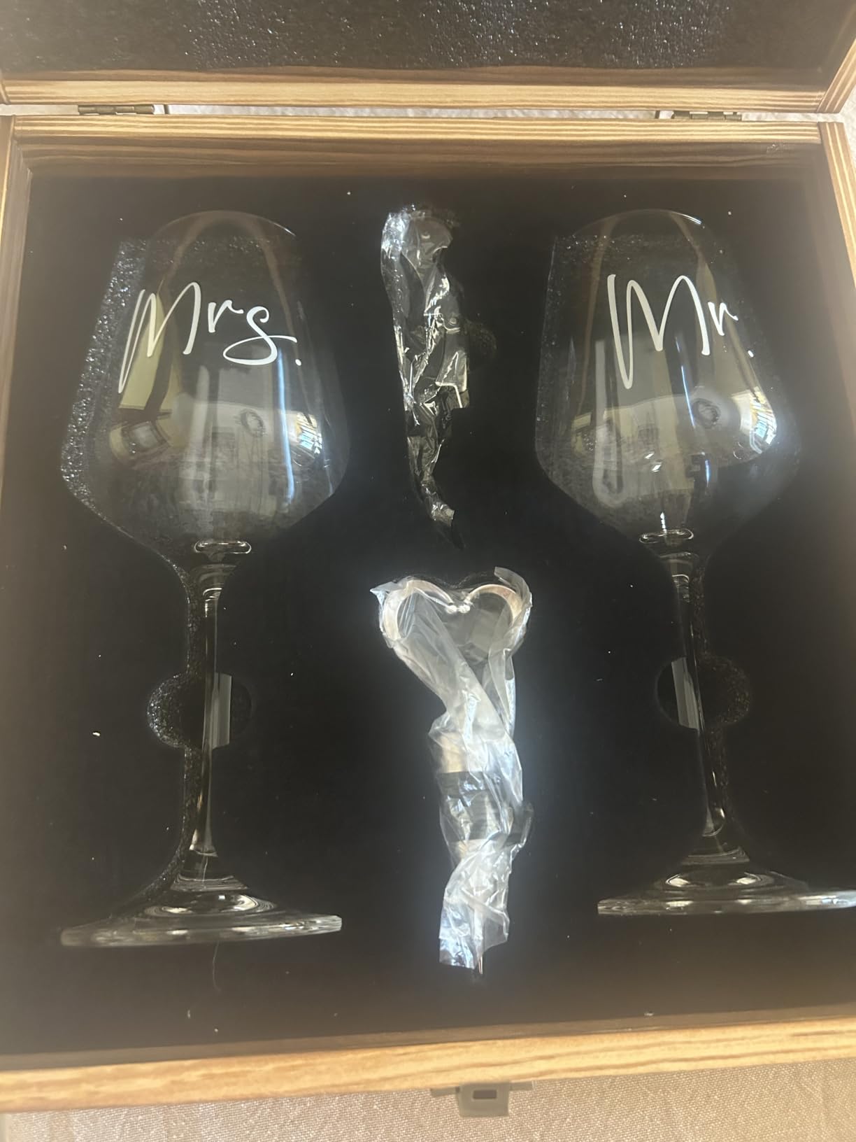 AW BRIDAL Mr and Mrs Wine Glasses Wedding Gifts for Couples 2026, Engagement Gift for Newly Engaged Couple, Bridal Shower and Bachelorette Gifts for Bride, Wine Opener Stopper and Wooden Keepsake Box customer photo 2