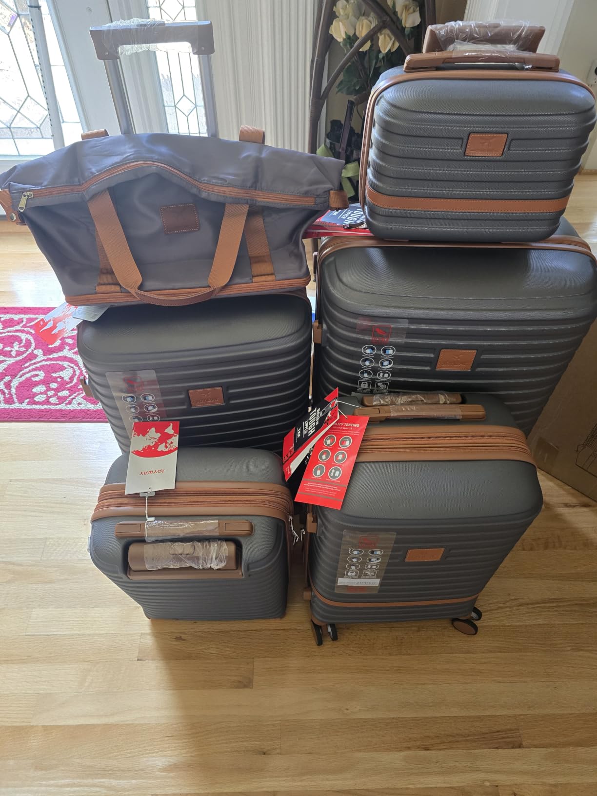 Joyway Luggage Set 7 Piece Suitcase Sets with Spinner Wheel,Hardside Expandable Travel Laggage with TSA Lock(18/20/24/28 Black) customer photo 1