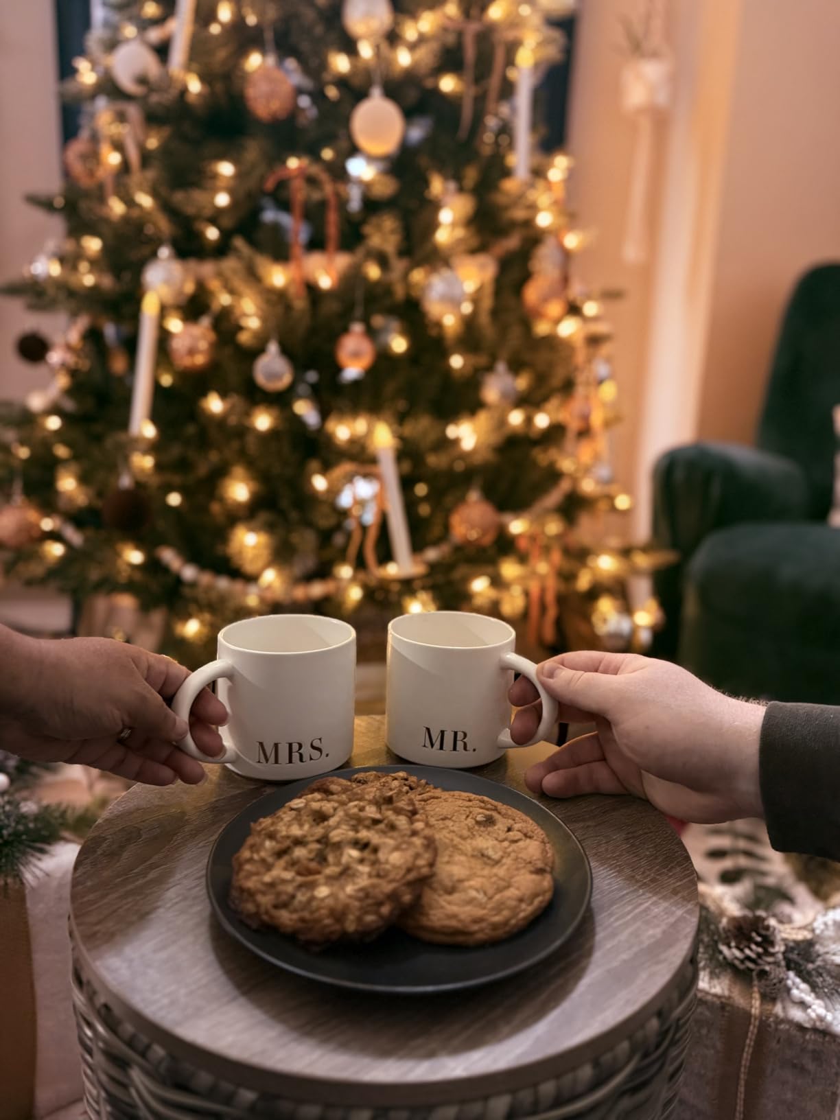 COLLECTIVE HOME Mr. & Mrs. Ceramic Coffee Mug Set, 15oz, 2-Piece | Luxury Wedding Gift for Couples, Elegant Coffee Cups for Newlyweds, Anniversary & Engagement Gift, Gift Box Set customer photo 2