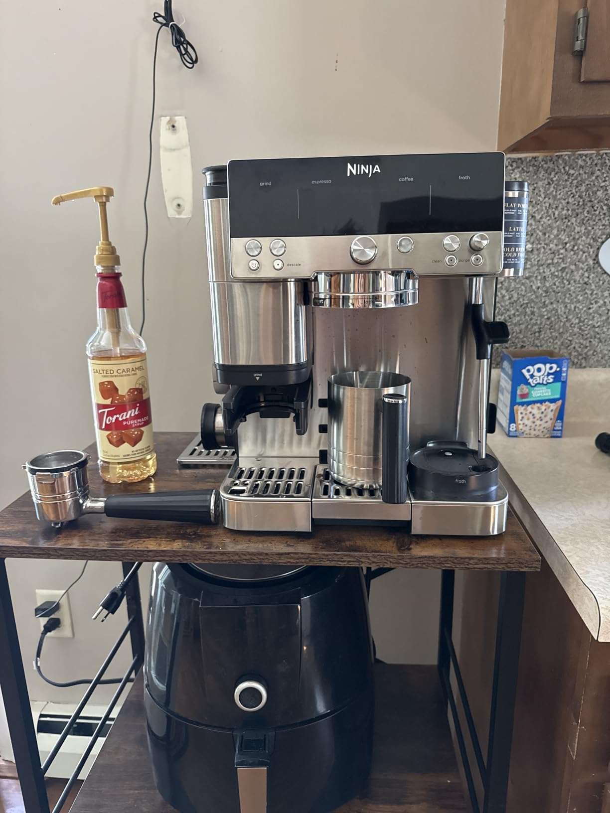 Ninja Luxe Cafe Premier 3-in-1 Espresso Machine, Drip Coffee, and Cold Brew (ES601) customer photo 1
