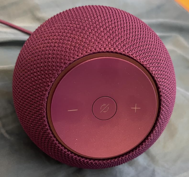 Amazon Echo Dot Max (newest model), Alexa speaker with room-filling sound and nearly 3x bass, Great for living rooms and medium-sized spaces, Designed for Alexa+, Graphite customer photo 1