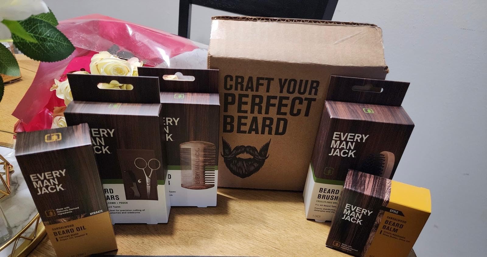 Every Man Jack Beard Care Gift Set for Men - Complete Grooming Kit with Beard Oil, Balm, Brush, Dual-Sided Comb, Trimming Scissors & Mustache Comb - Sandalwood Scent customer photo 1