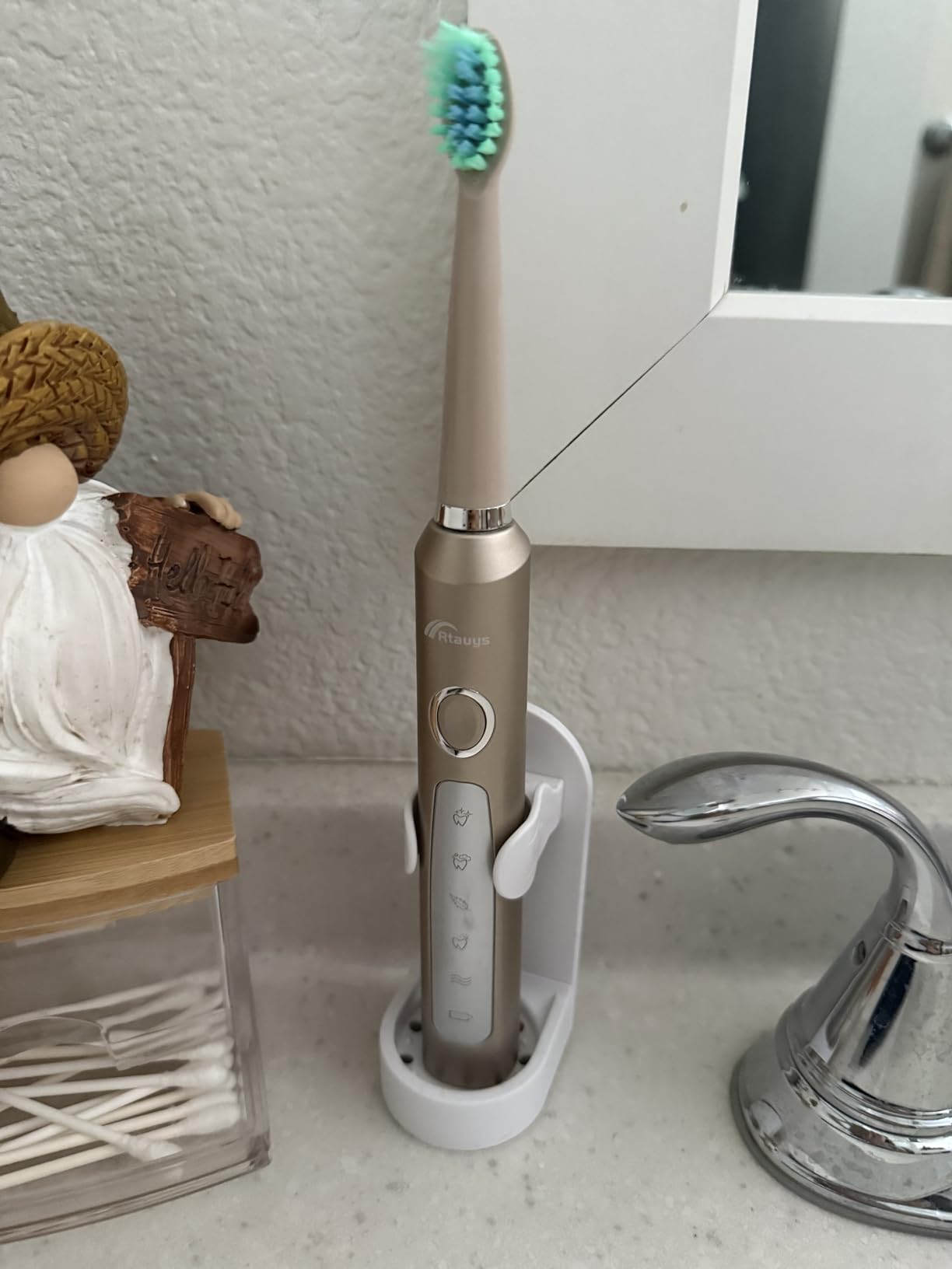 Rtauys 2 Pack Electric Toothbrush for Adults - 2 Rechargeable Electric Toothbrushes with 12 Brush Heads & 2 Travel Case, Power Electric Toothbrush with Holder, 3 Hrs Charge for 120 Days - Black+Pink customer photo 2