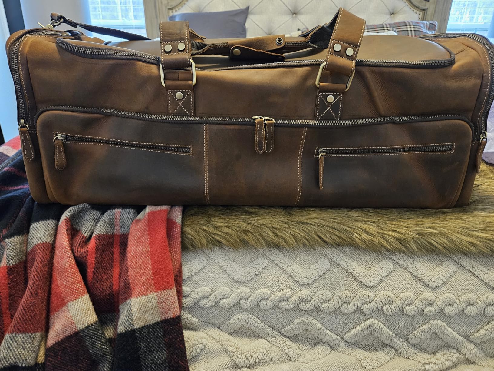 Full Grain Leather Duffle Bag for Men | TSA Approved 22x14x9 Carry On Luggage | 22 Inch, 45L Capacity | Overnight Weekender & Travel Duffel | Dark Brown customer photo 1