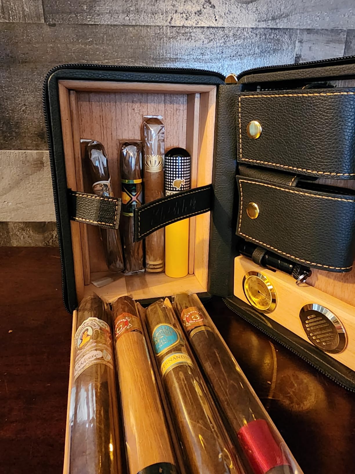 Travel Cigar Humidor Set, 2-Layer Design & CedarWood Lined, with Cigar Lighter Built-in V Cutter&Holder, Cigar Cutter, Draw Enhancer, Hygrometer, Humidifier, Portable Leather Cigar Case, Gifts for Men customer photo 1