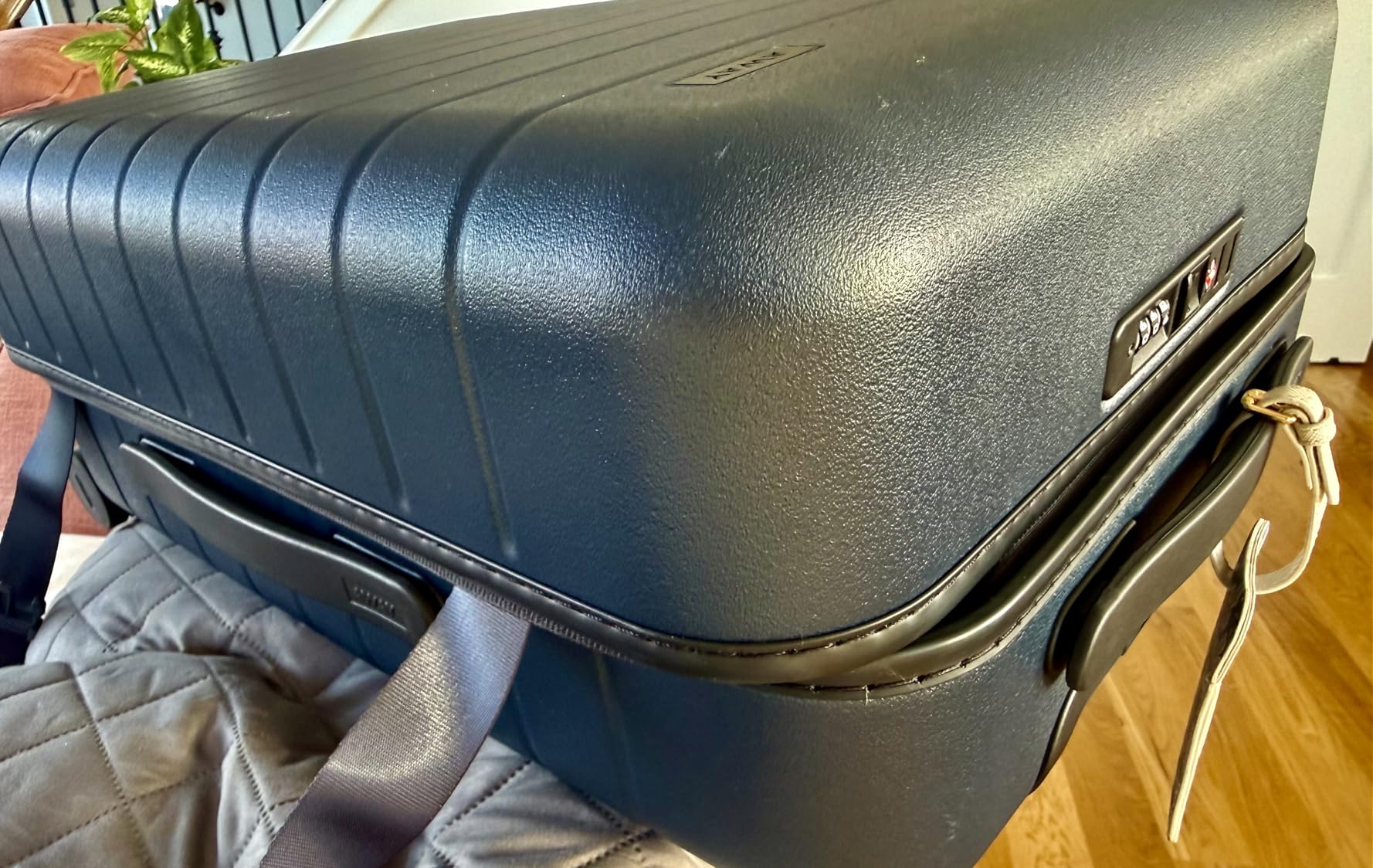 Away Carry-On Luggage - 22-Inch Lightweight Hardside Suitcase with 360 Spinner Wheels, Interior Compression System, TSA-Approved Lock - Jet Black customer photo 2