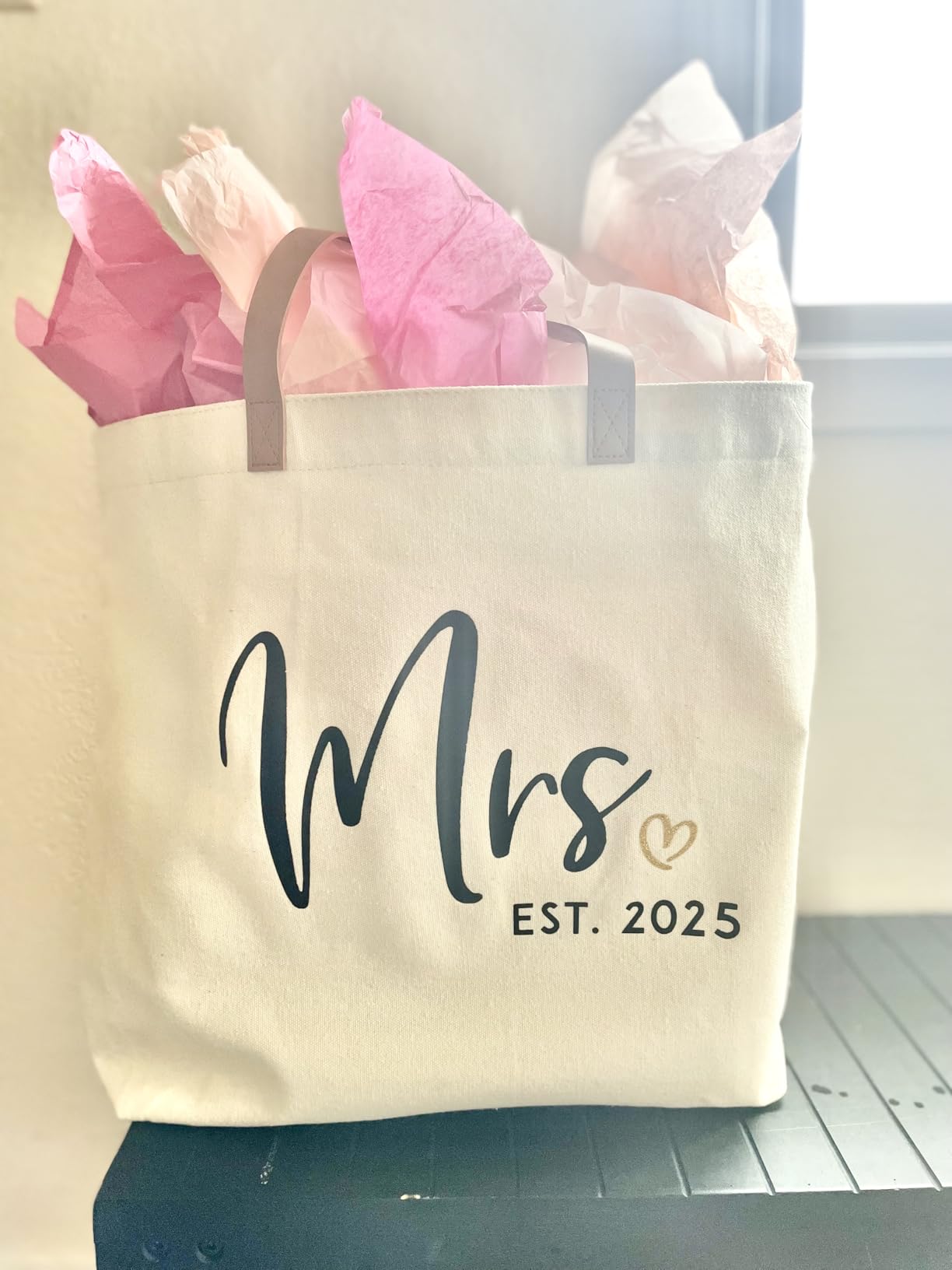 ELEGANTPARK Mrs Gifts for Bride 2026 - Large Canvas Wedding Tote Bag with Zipper, Bridal Shower Gift for Bride to Be, Bachelorette Party Honeymoon Beach Bag customer photo 1