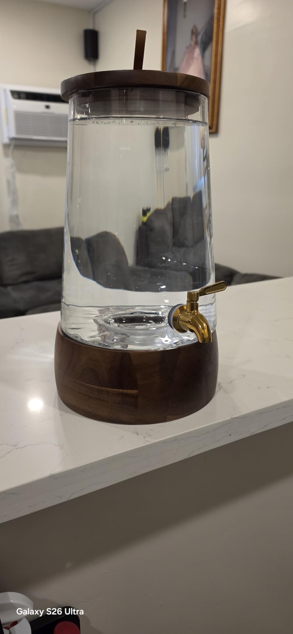 FOODLE Glass Drink Dispenser with Spigot - Beverage Dispenser with Stand | 1.72 Gallon - Handcrafted Glass - Acacia Wood Stand - Drip-Free customer photo 2