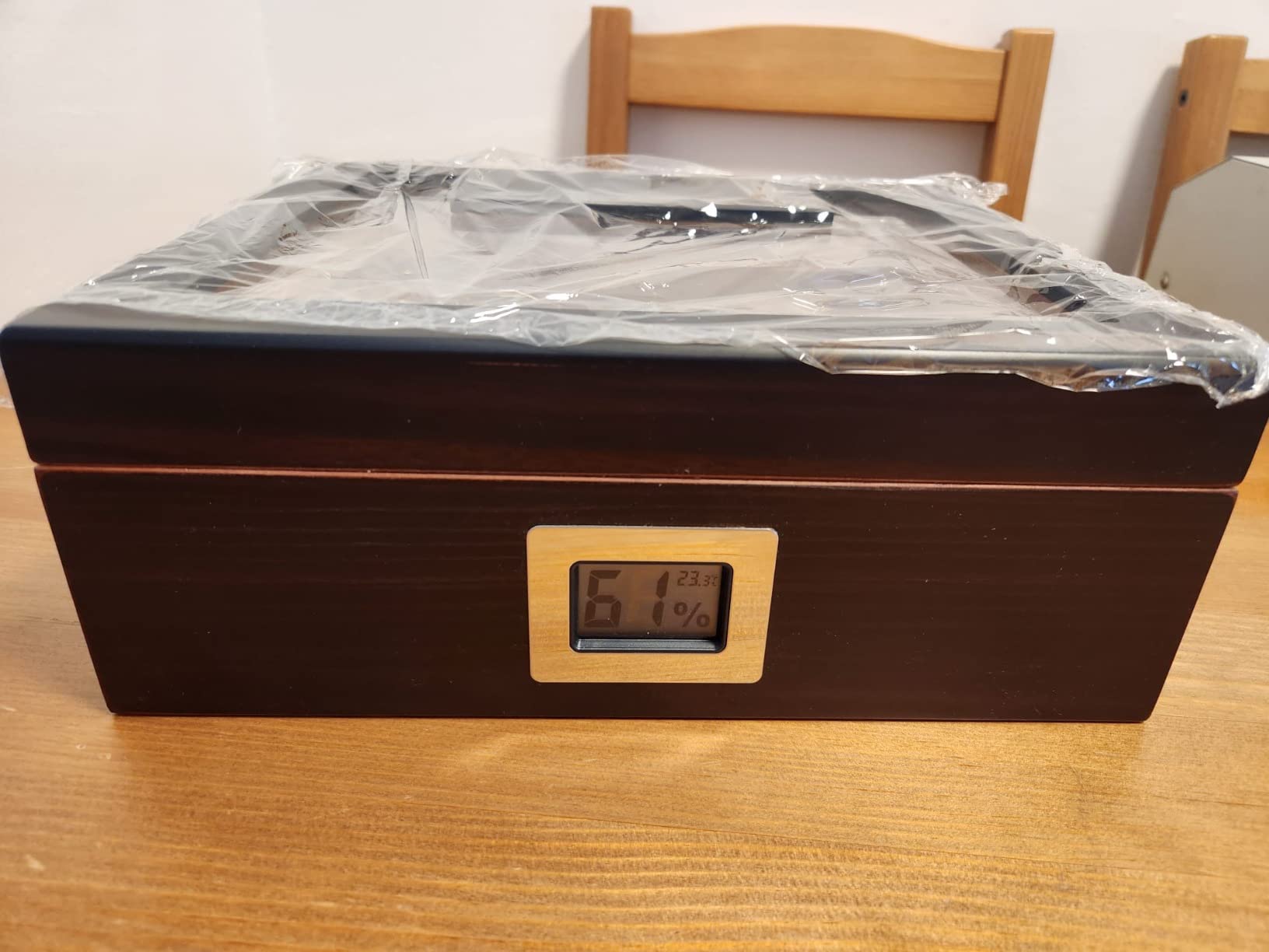 Woodronic Spanish Cedar Cigar Humidor, Glass Top Desktop Cigar Humidors with Digital Hygrometer Accessory Drawer Cigar Box for 50-80 Cigars, Cedar Wood Tray, Divider, 2 Boveda 72%, Cigar Gifts for Men customer photo 2