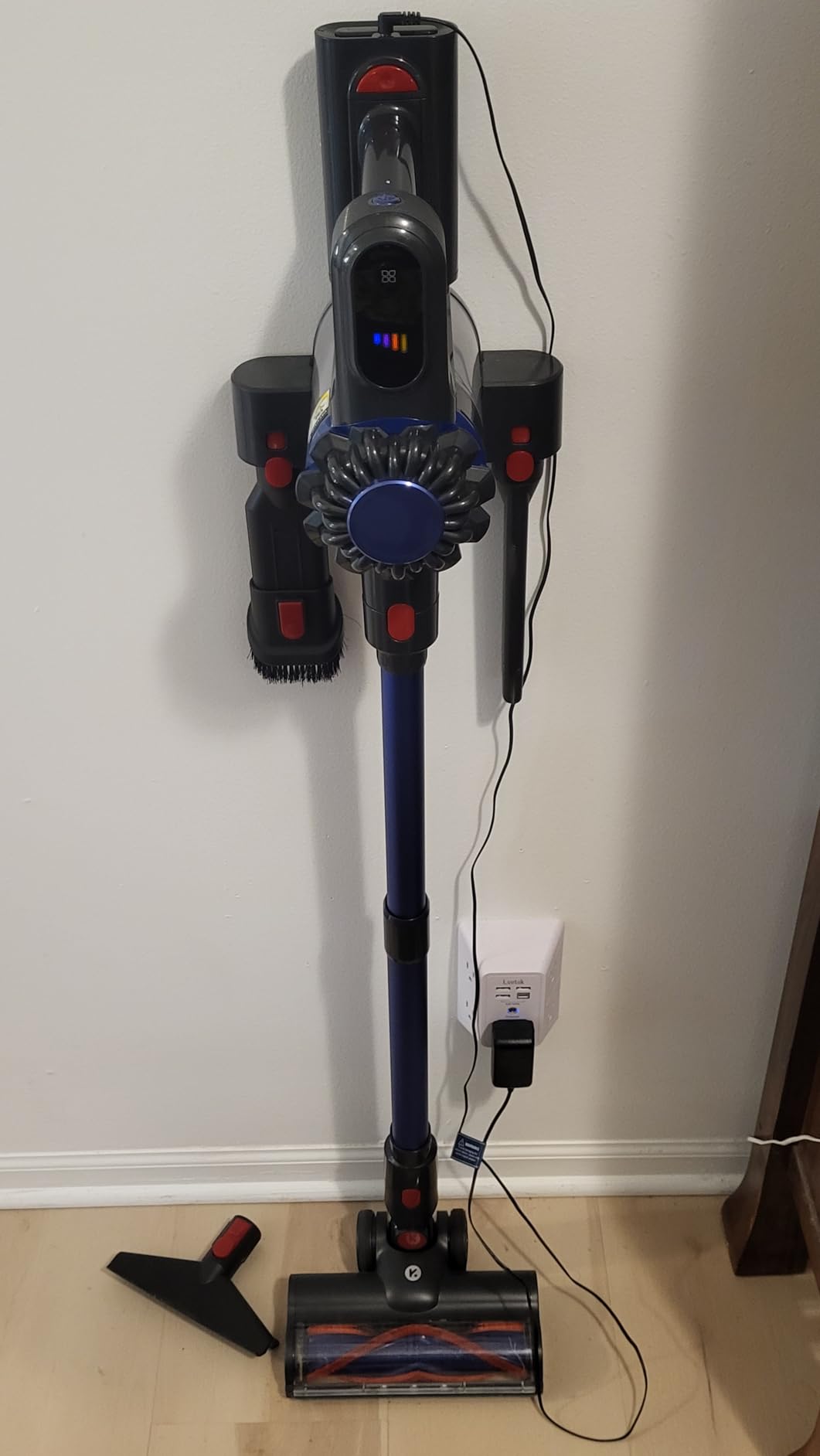KARDV Cordless Vacuum Cleaner, 500W/40Kpa Vacuum Cleaners for Home, 60Mins Stick Vacuum with LED Display, Anti-Tangle & Wall Mount Charging, 8 in 1 Lightweight Vacuum for Hard Floors Carpet Pet Hair customer photo 2