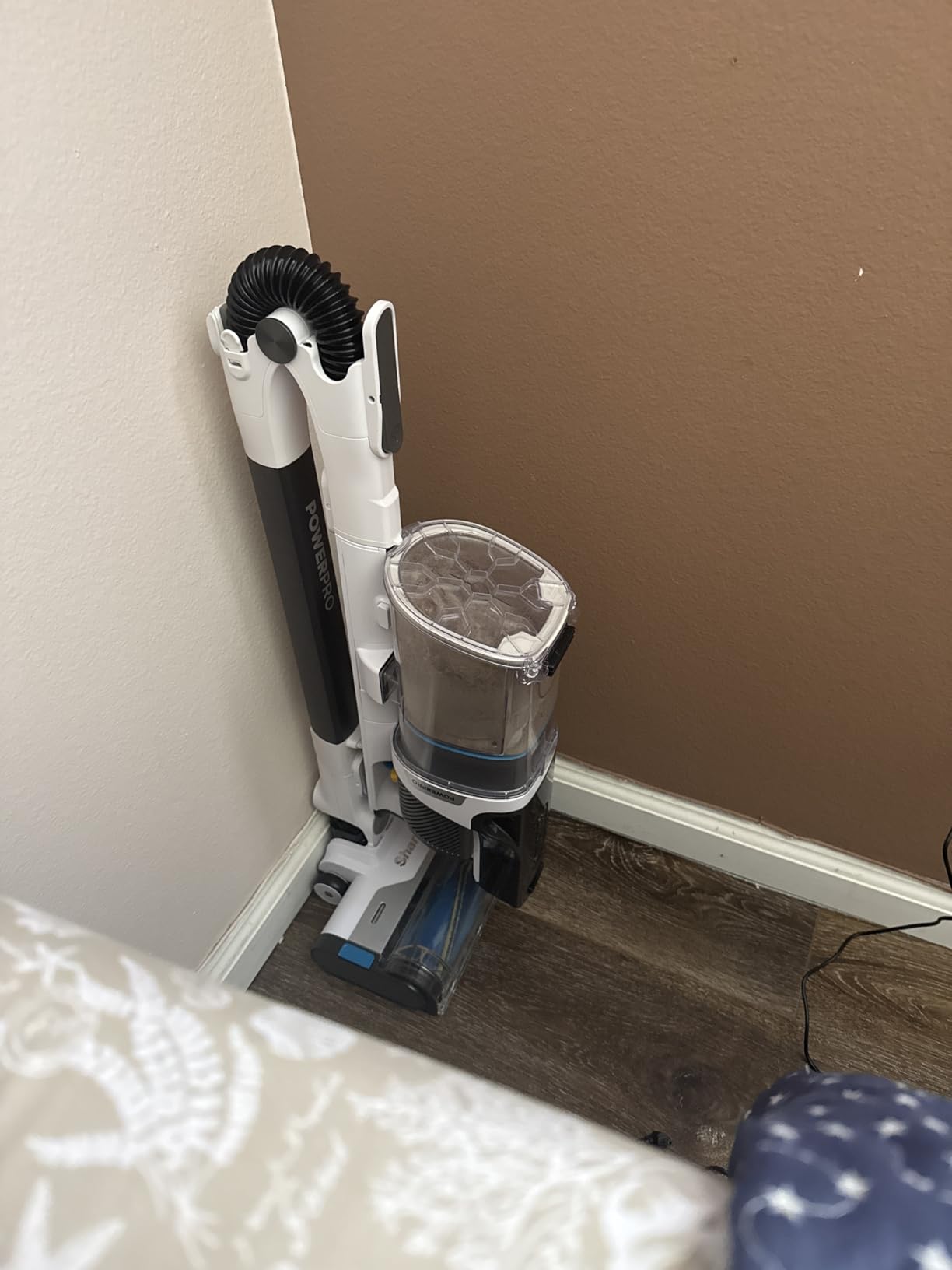 Shark PowerPro Flex Reveal Plus Cordless Vacuum, Java, IZ382H customer photo 1